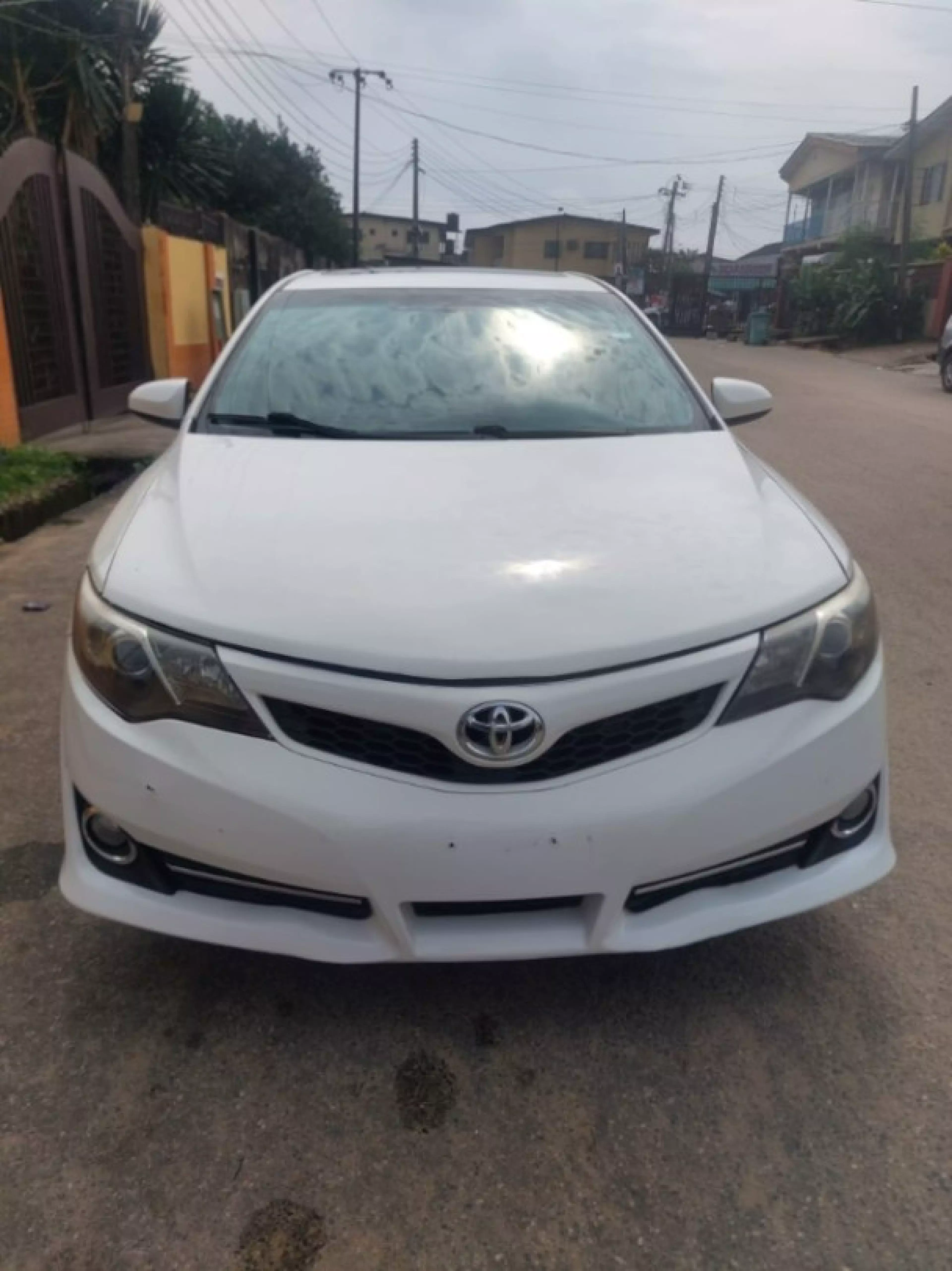 Toyota Camry - 2012