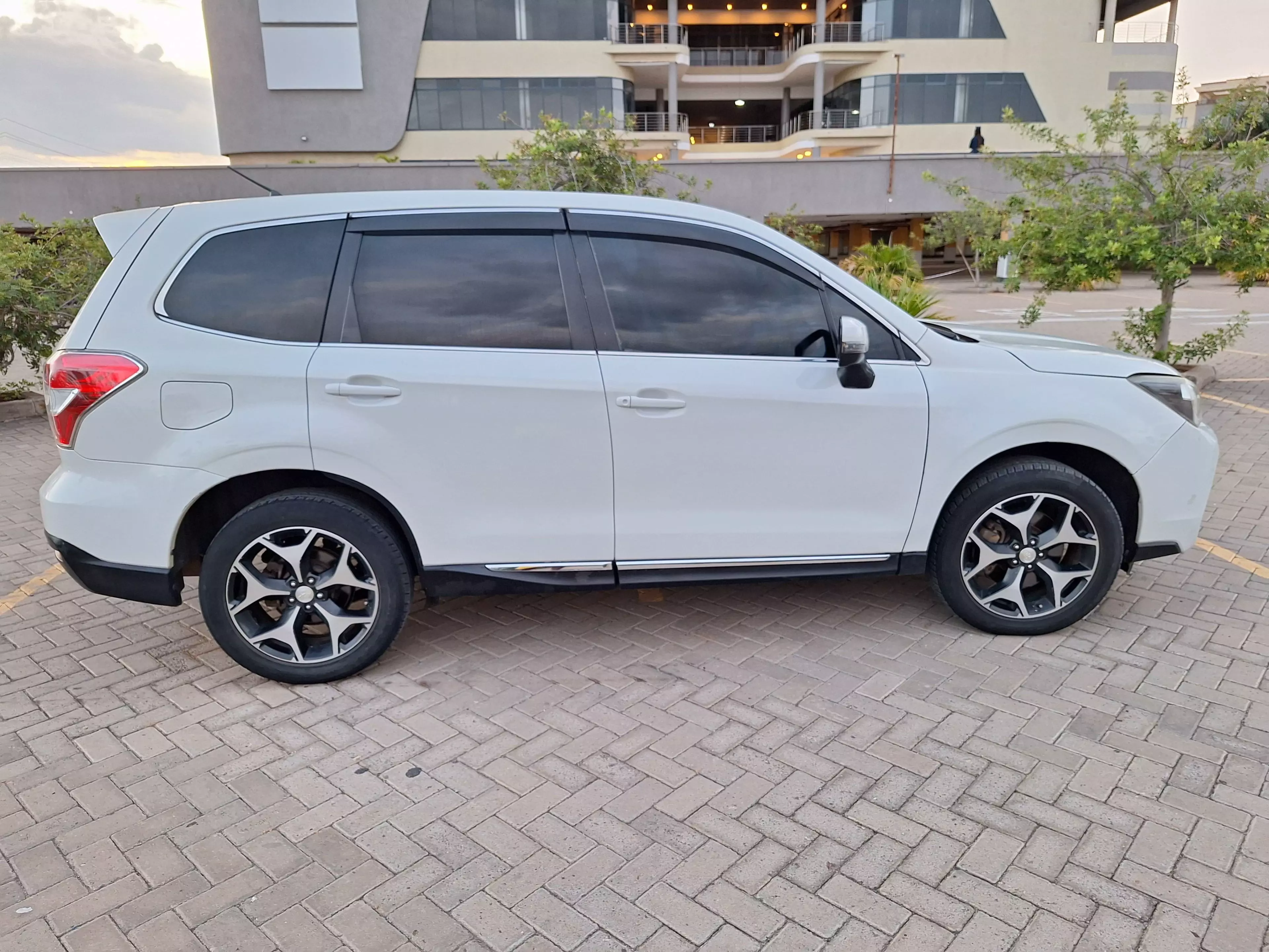 Subaru Forester   - 2013