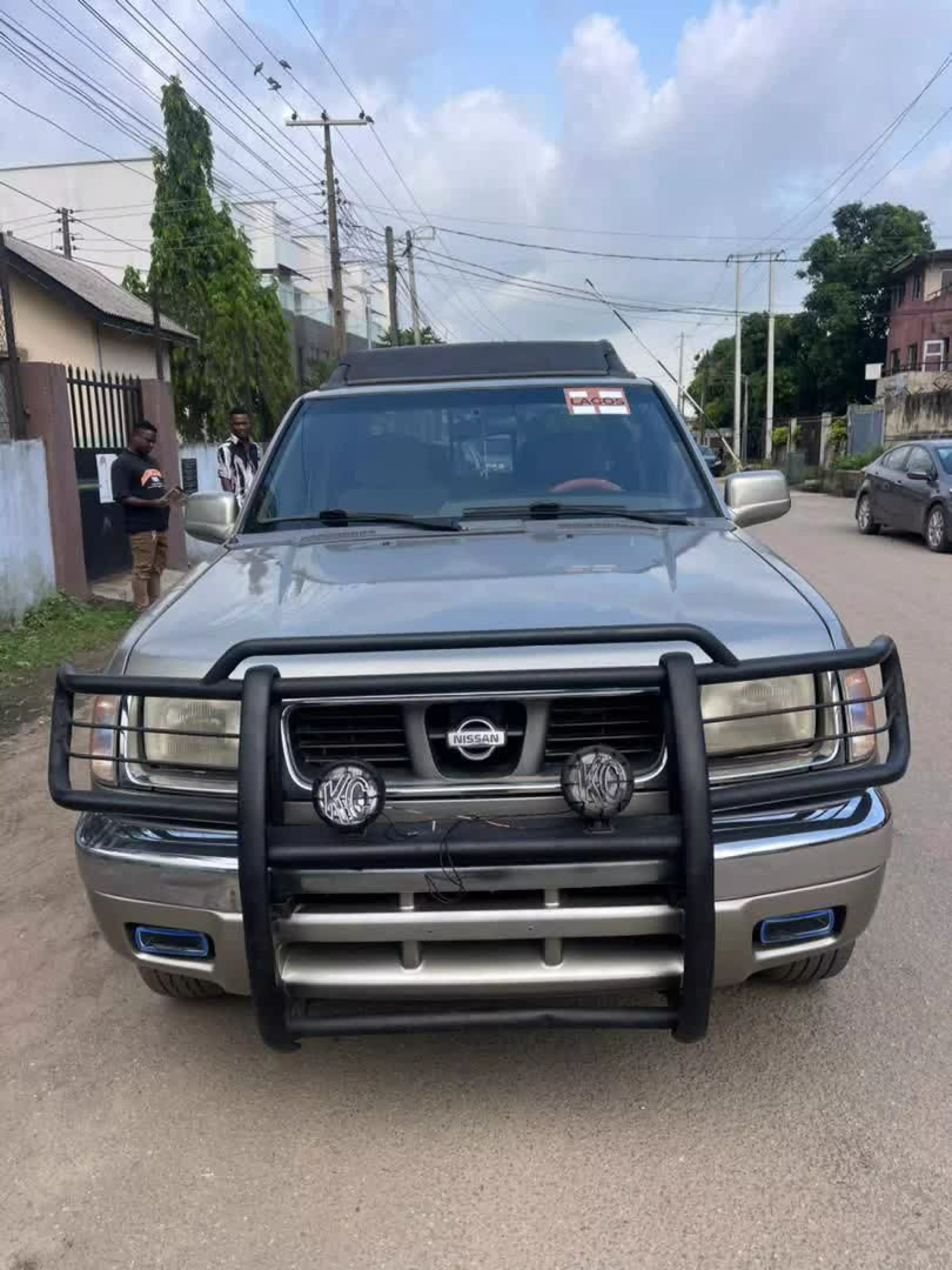 Nissan Frontier - 2000