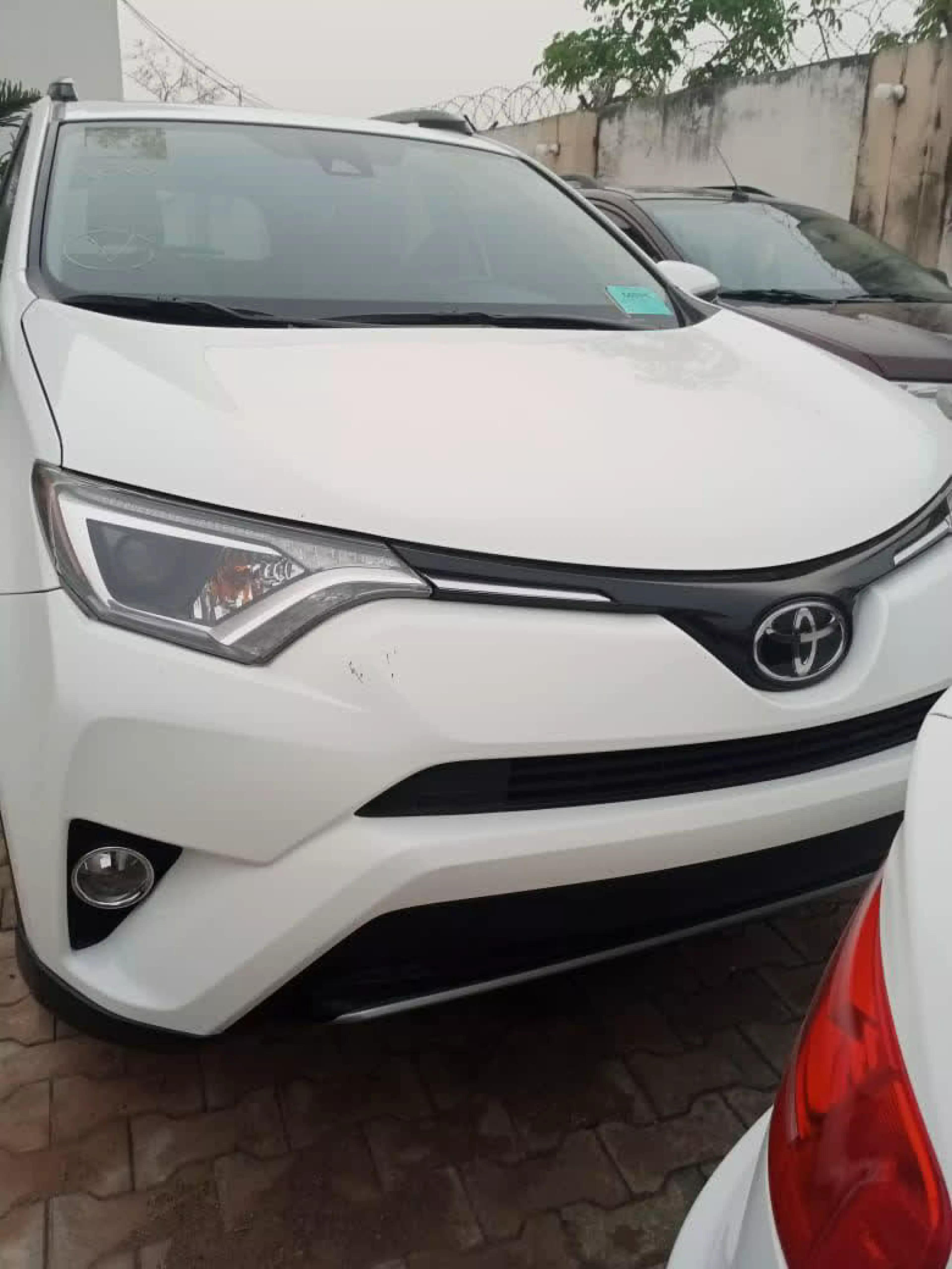 Toyota RAV 4 - 2017