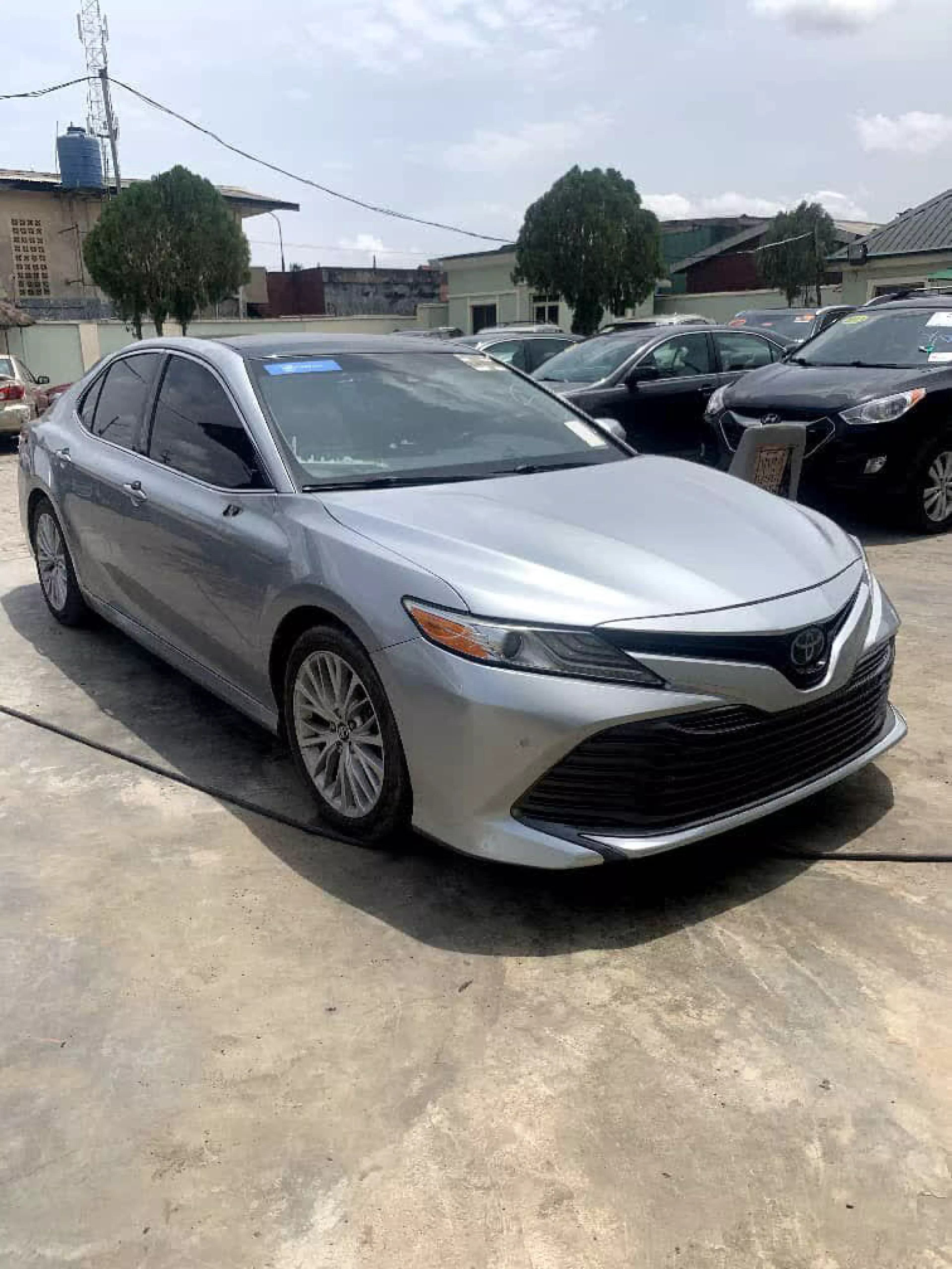 Toyota Camry - 2018