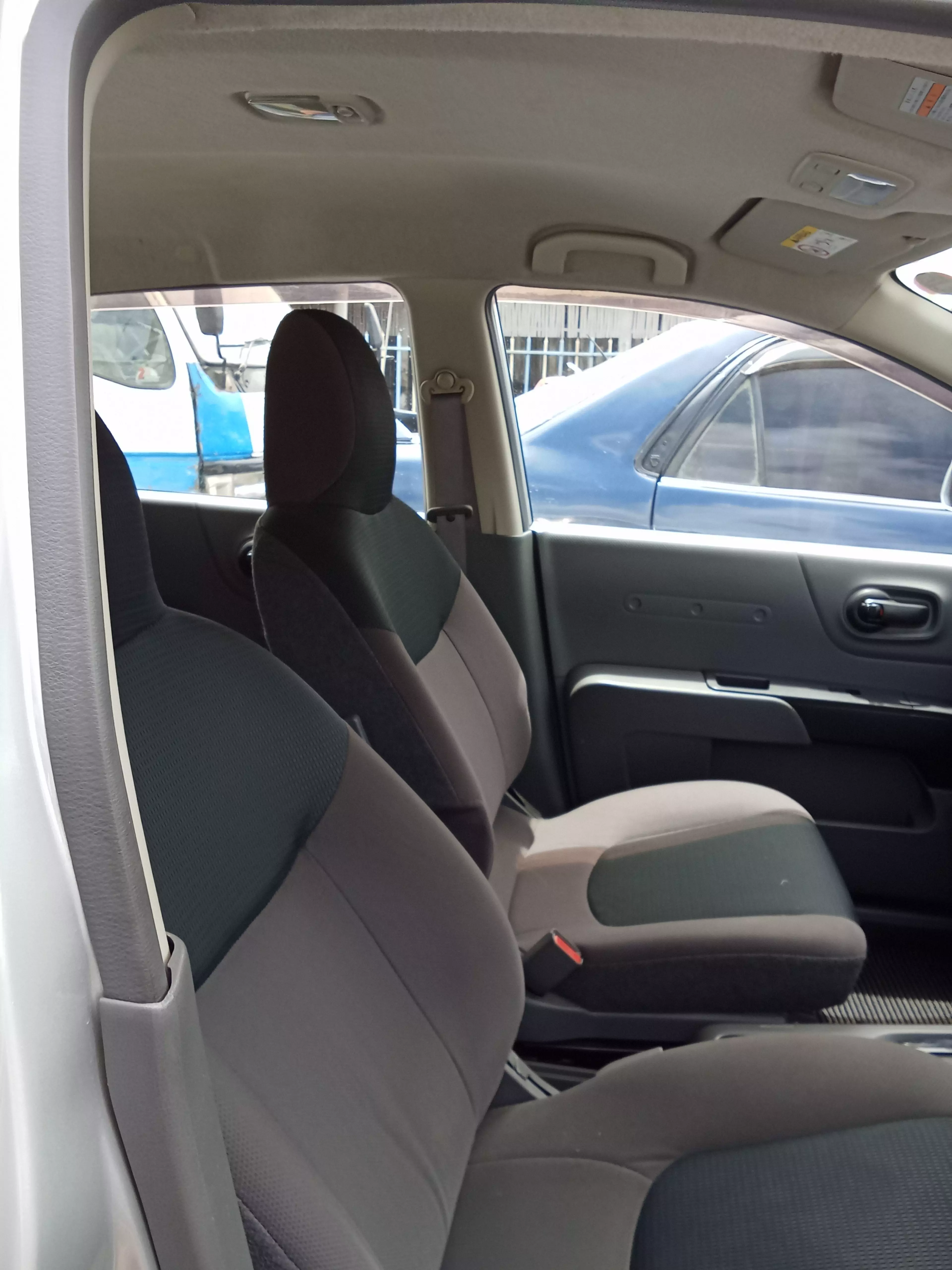 Nissan AD Expert    - 2016