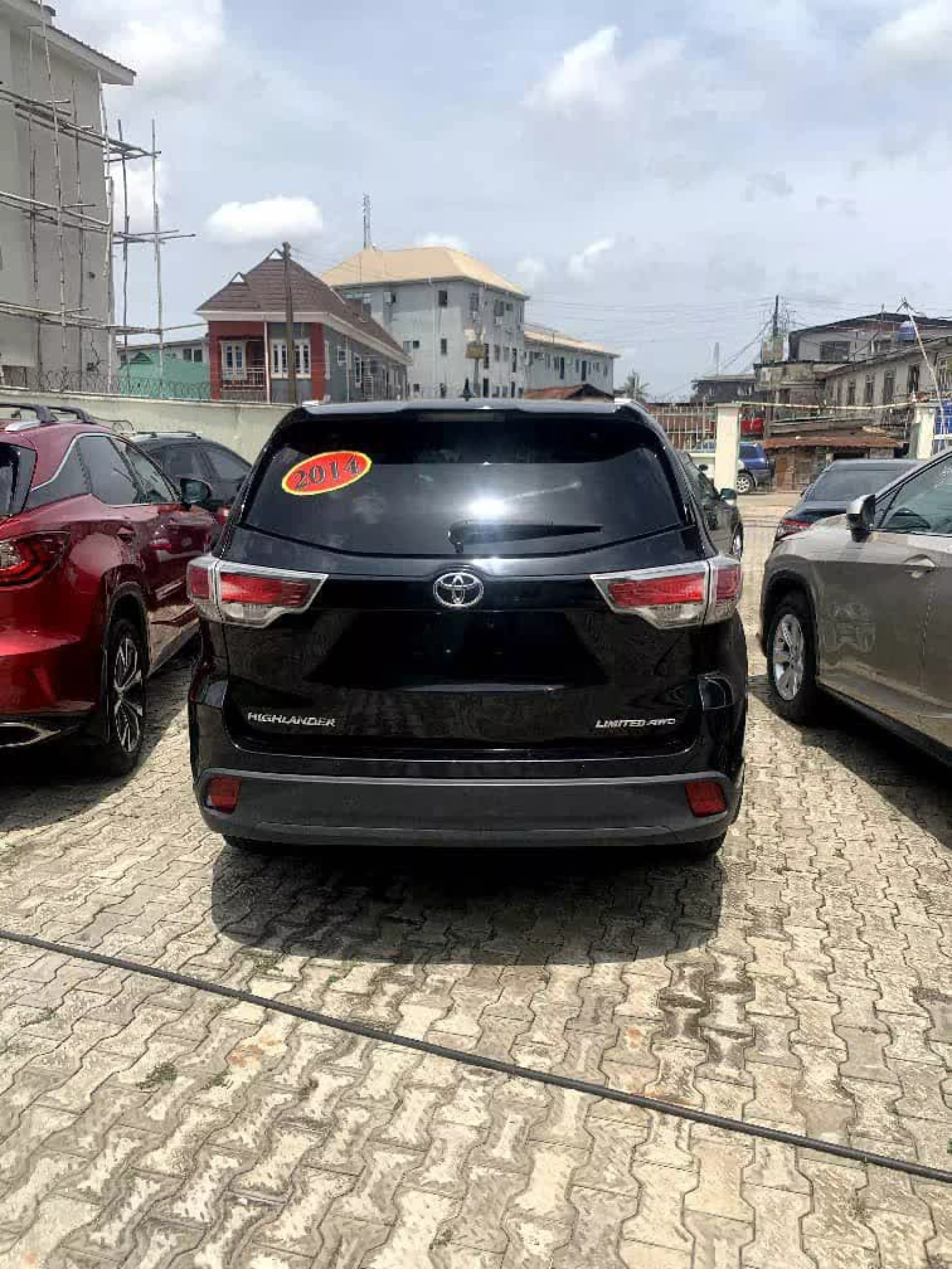 Toyota Highlander   - 2014