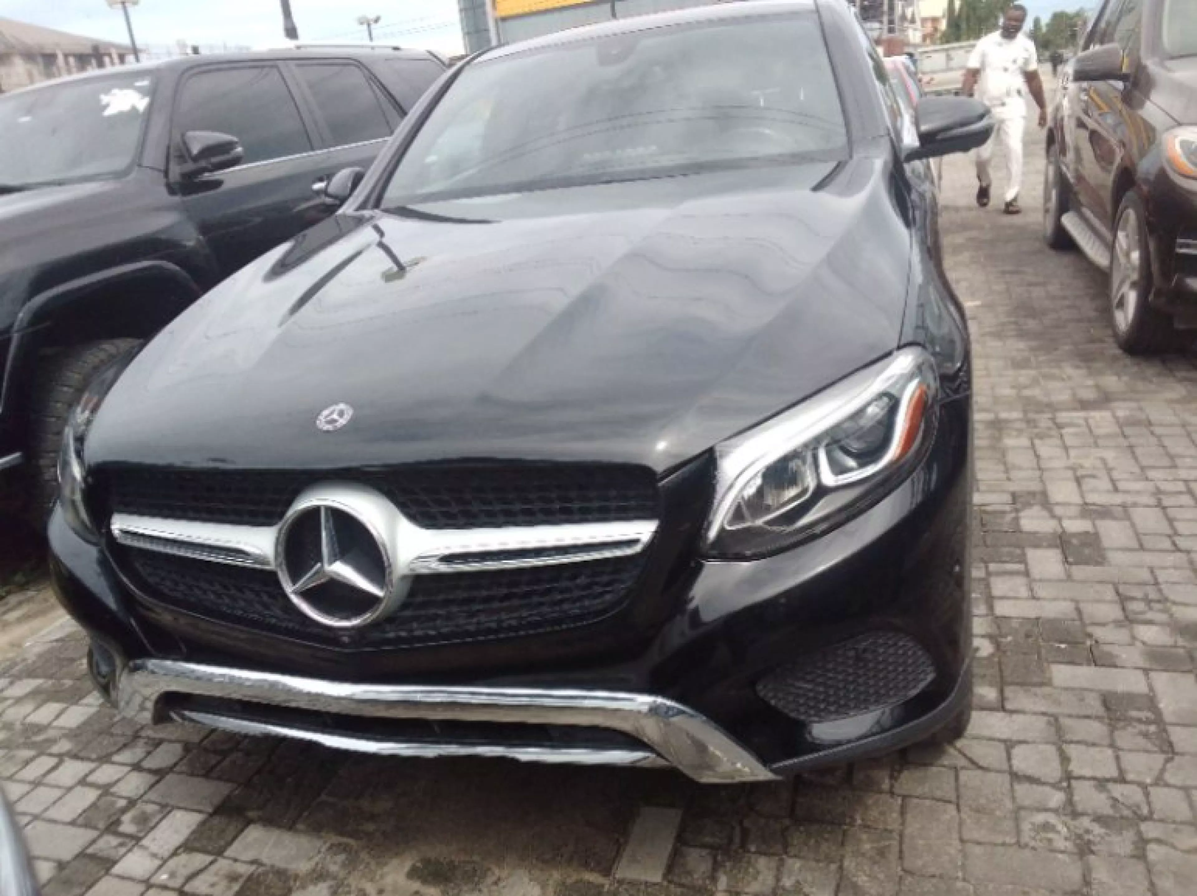 Mercedes-Benz GLC 300 - 2019