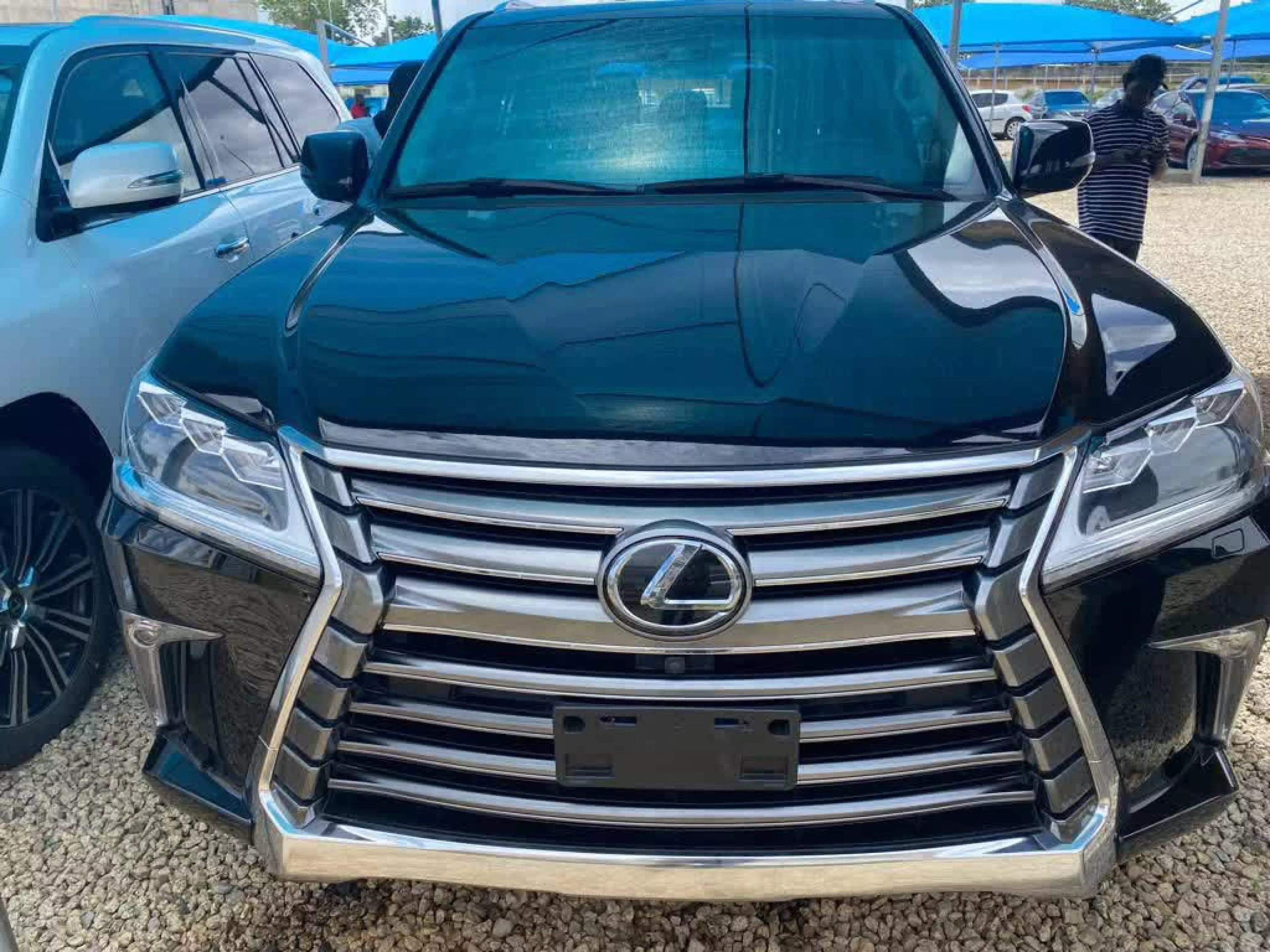 Lexus LX 570 - 2018