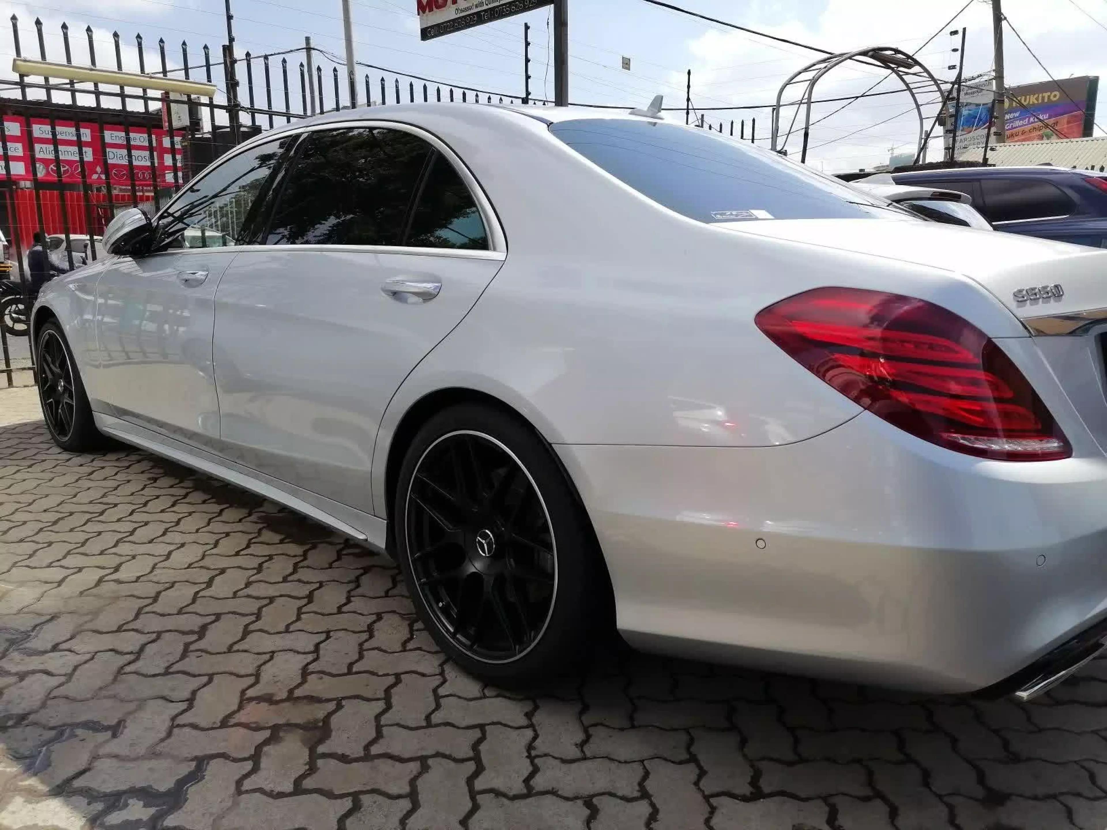 Mercedes-Benz S 550 - 2015
