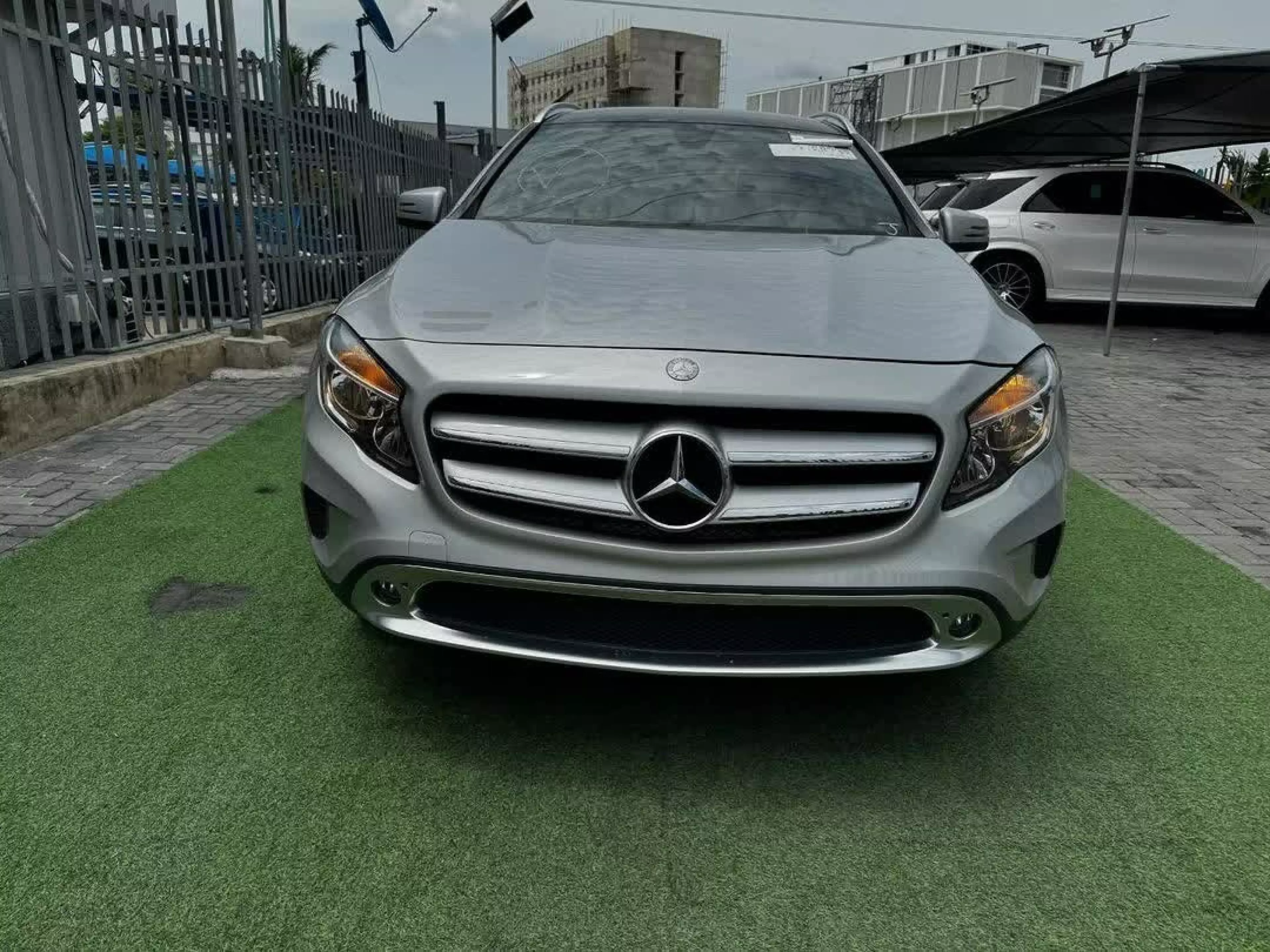 Mercedes-Benz GLA 250 - 2016