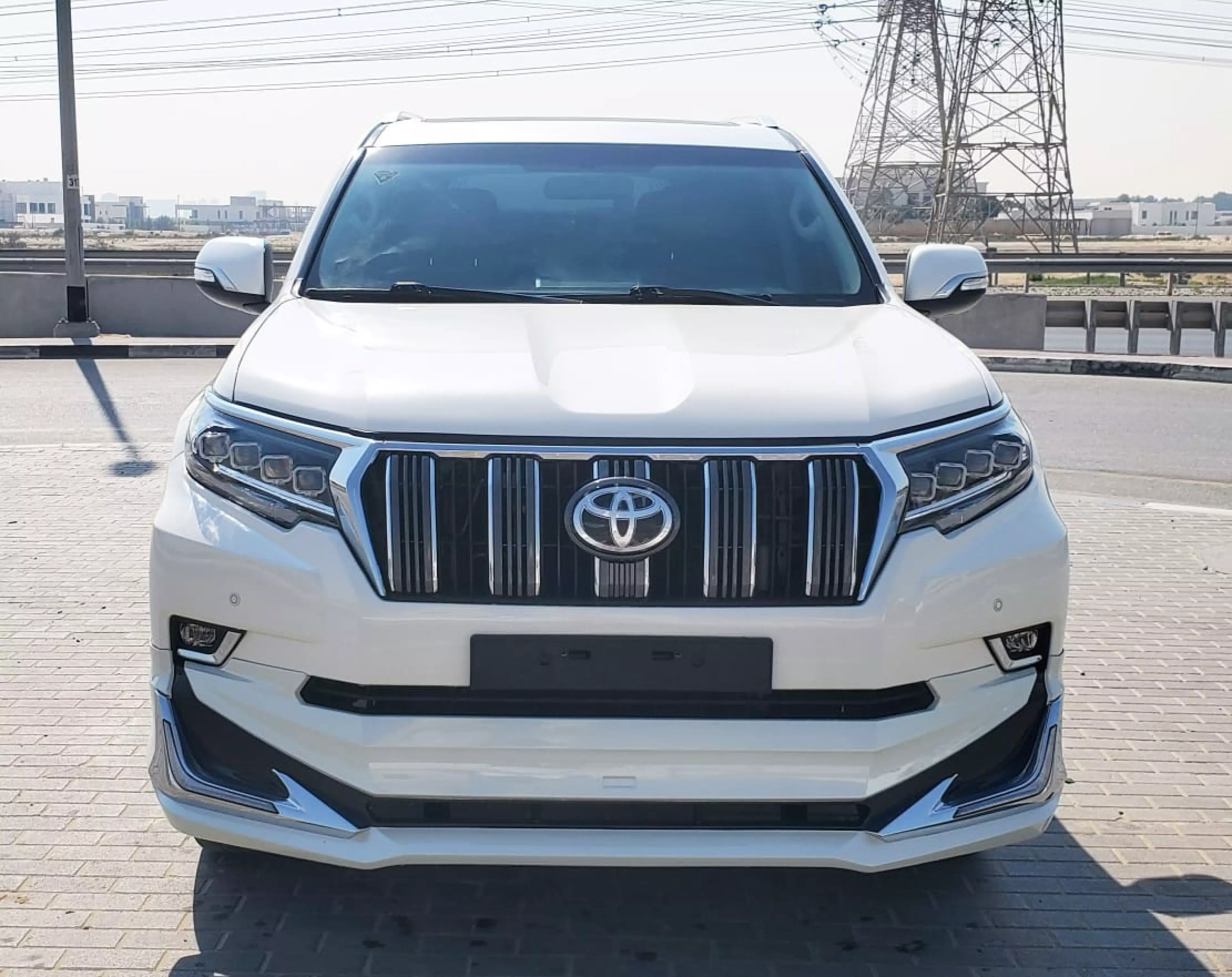 Toyota  Land Cruiser VXR V8 - 2017