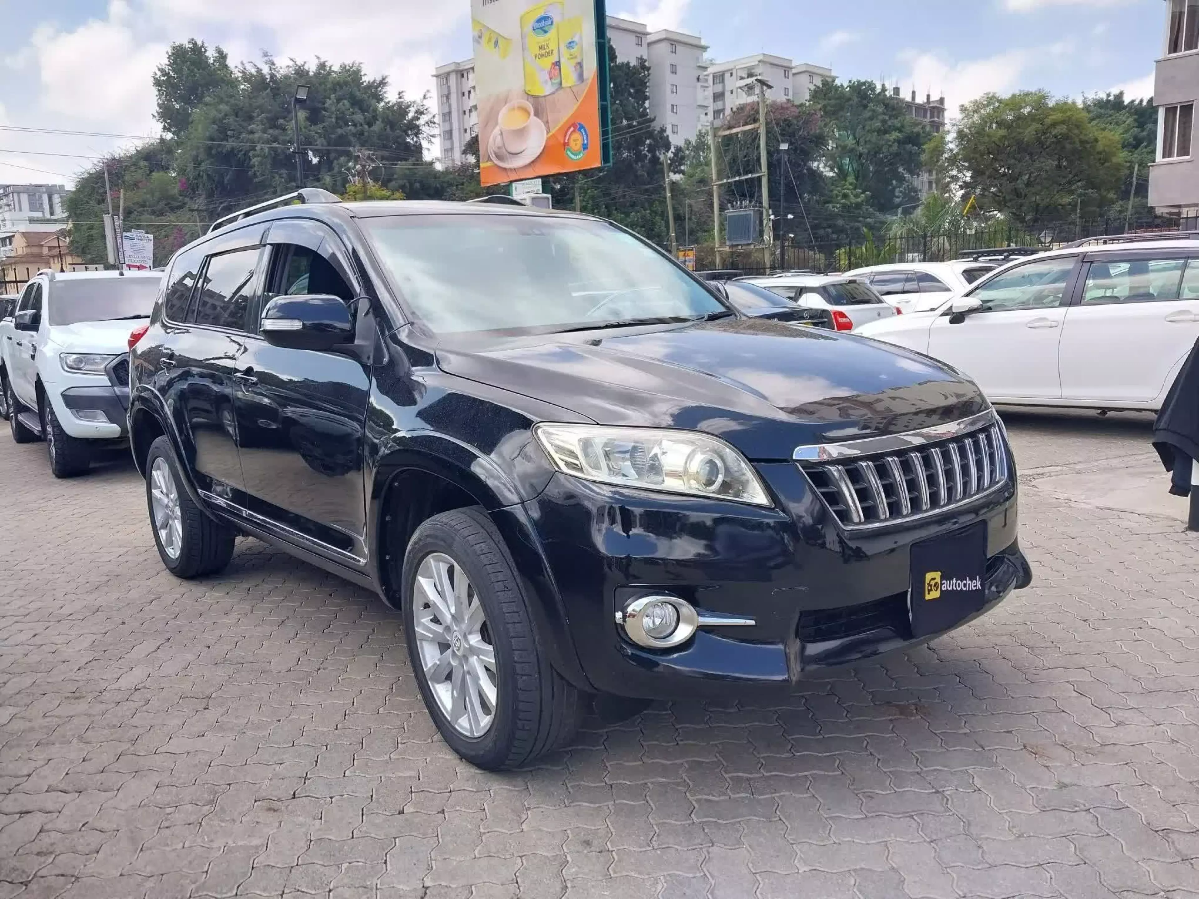 Toyota Vanguard    - 2012