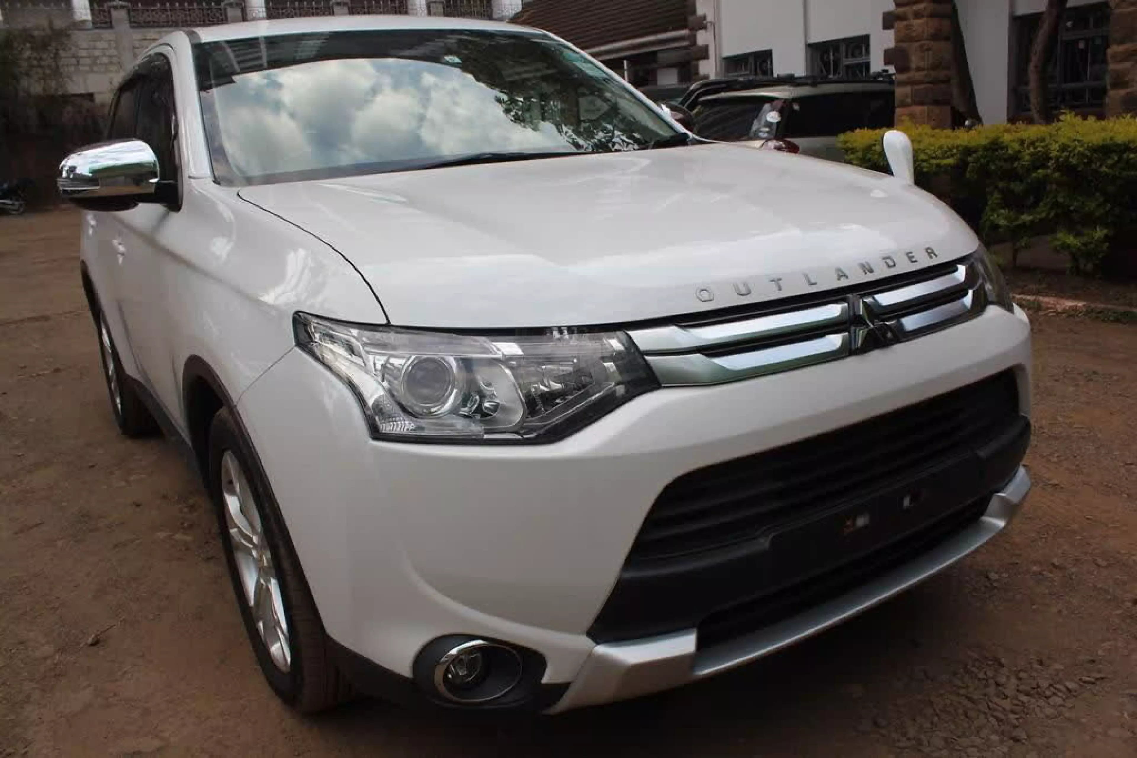 Mitsubishi Outlander GLX - 2015
