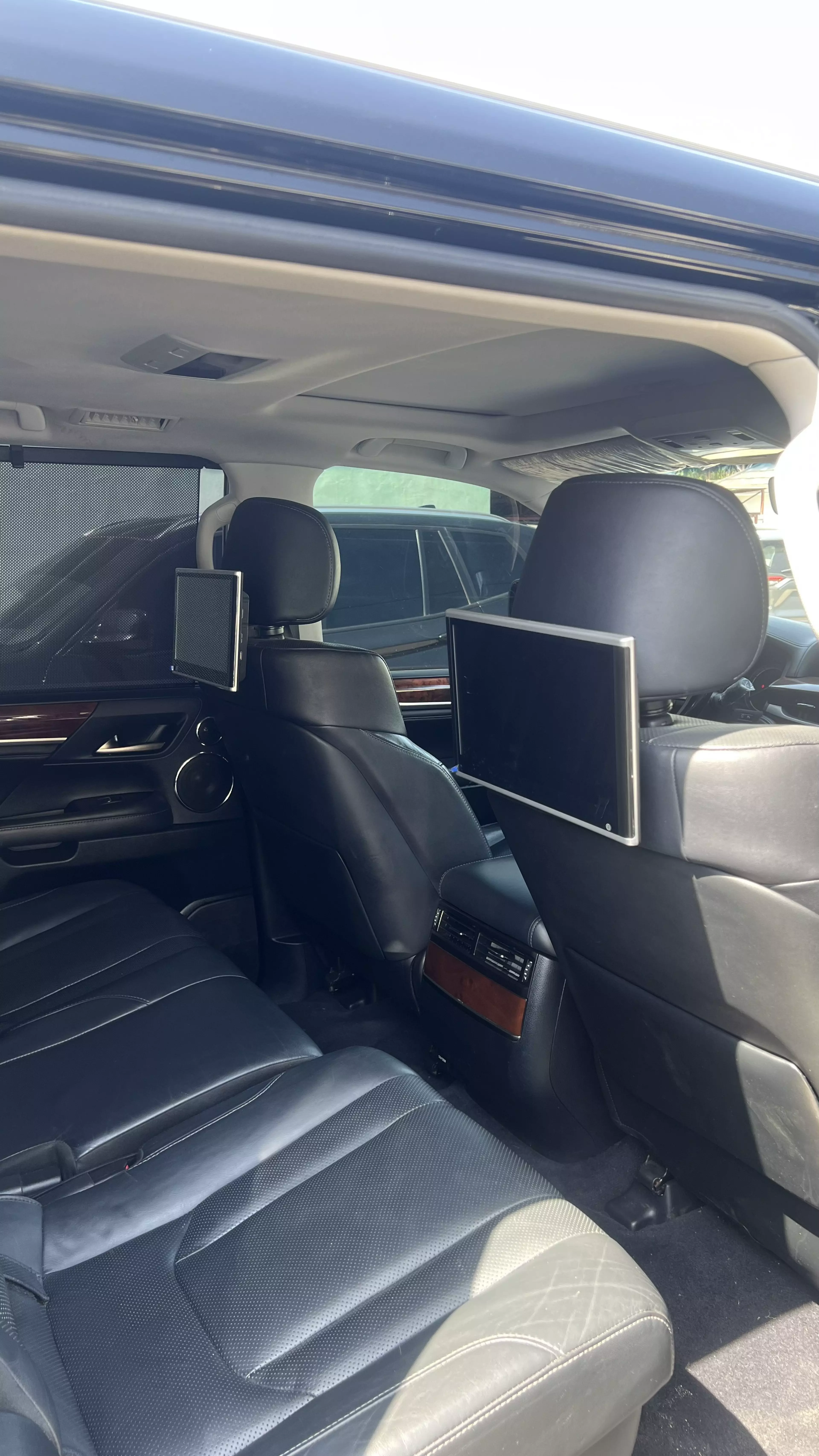 Lexus LX 570   - 2018