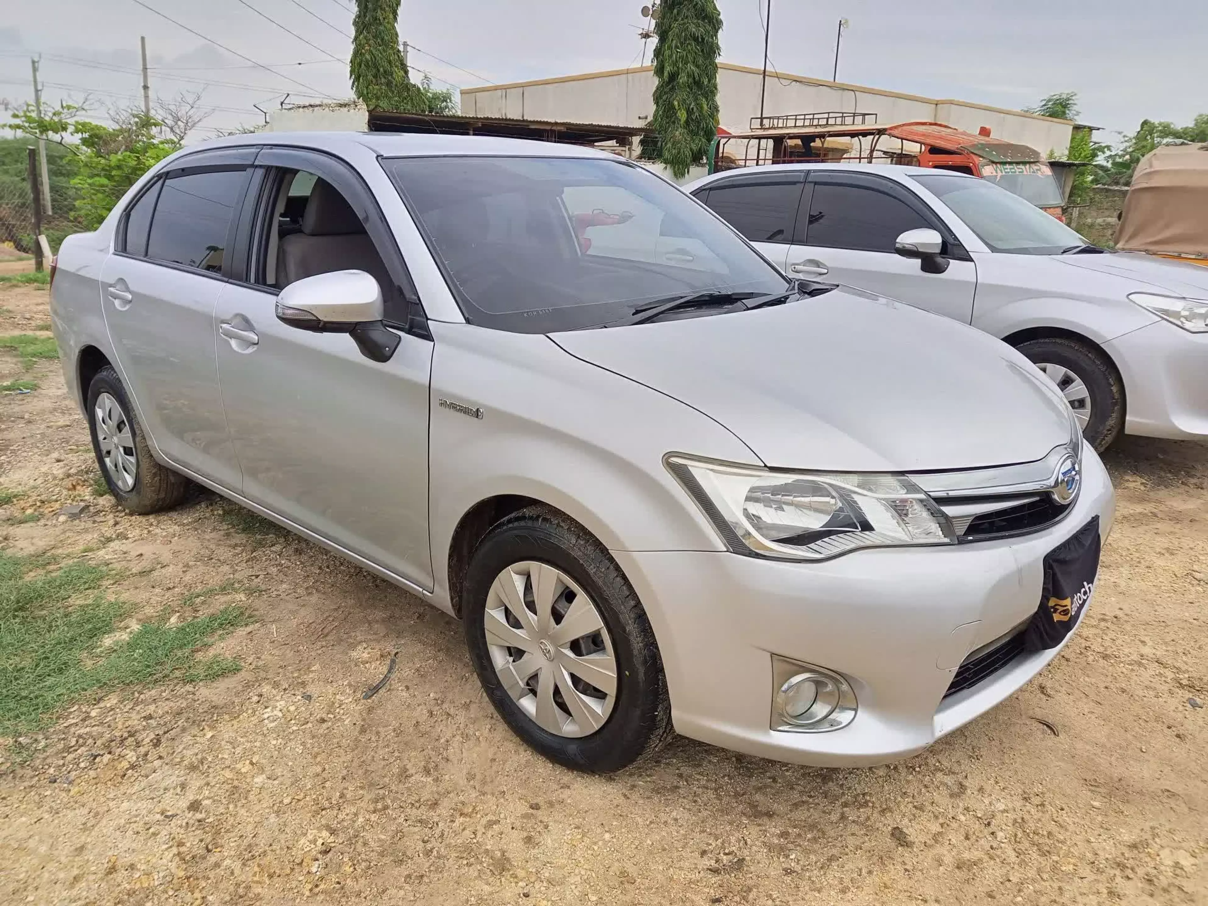 Toyota Axio hybrid  - 2014