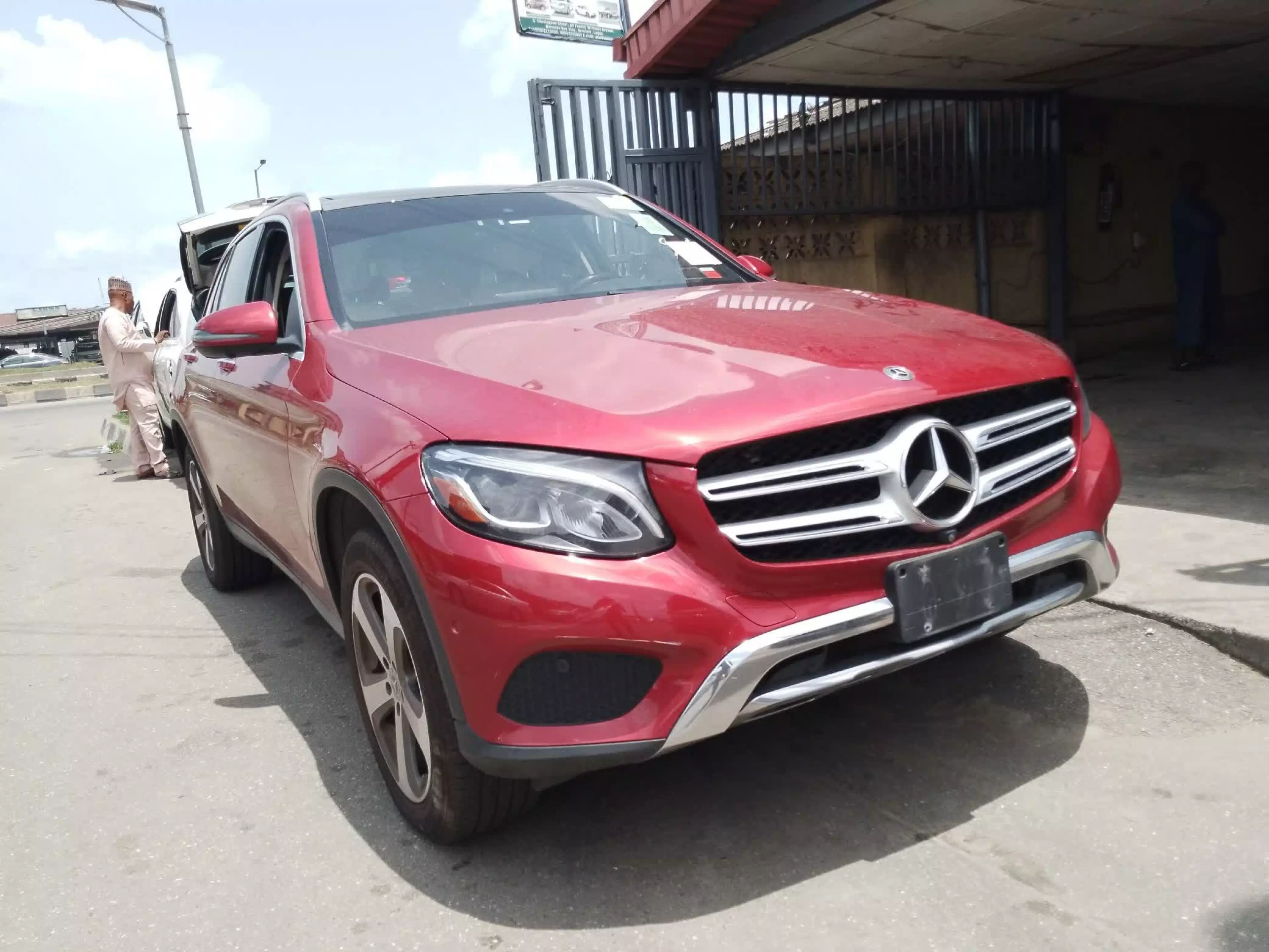 Mercedes-Benz GLC 300 - 2018