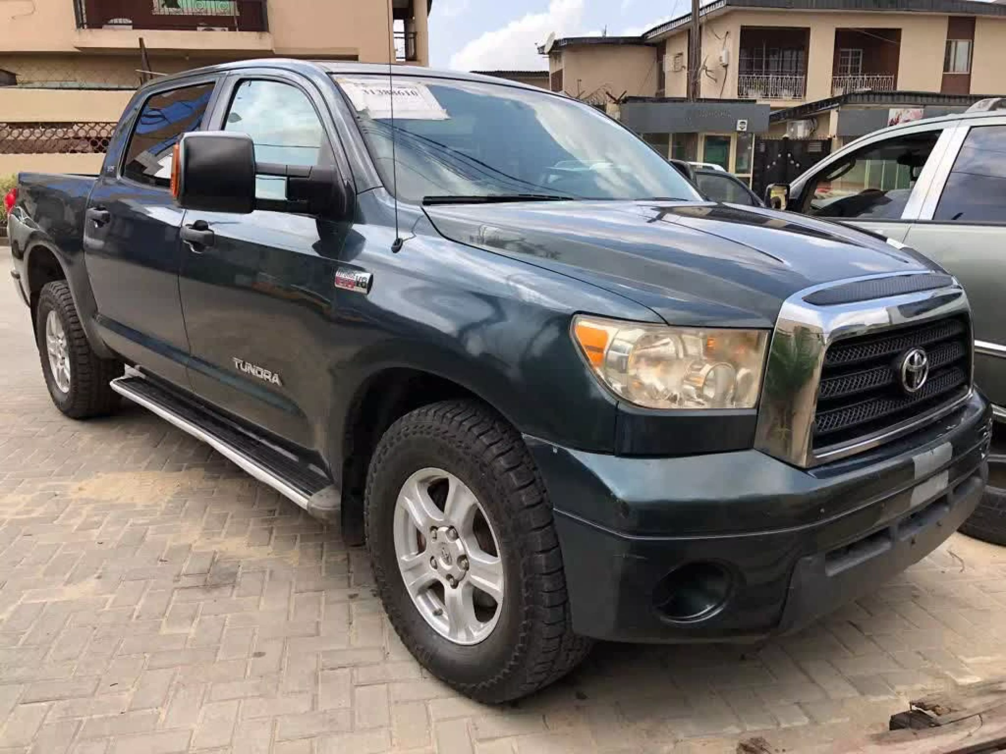 Toyota Tundra - 2008
