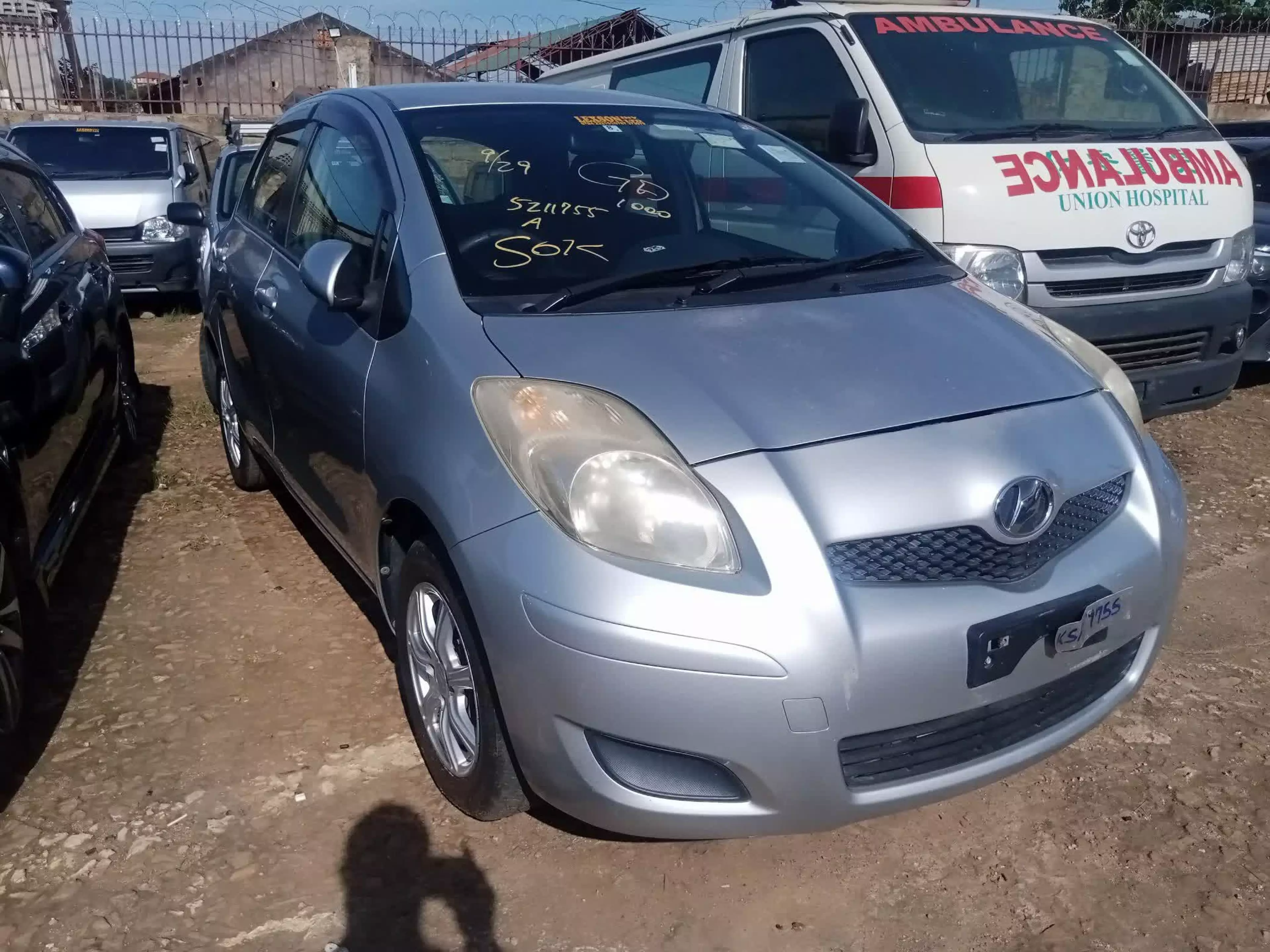 Toyota Vitz - 2010