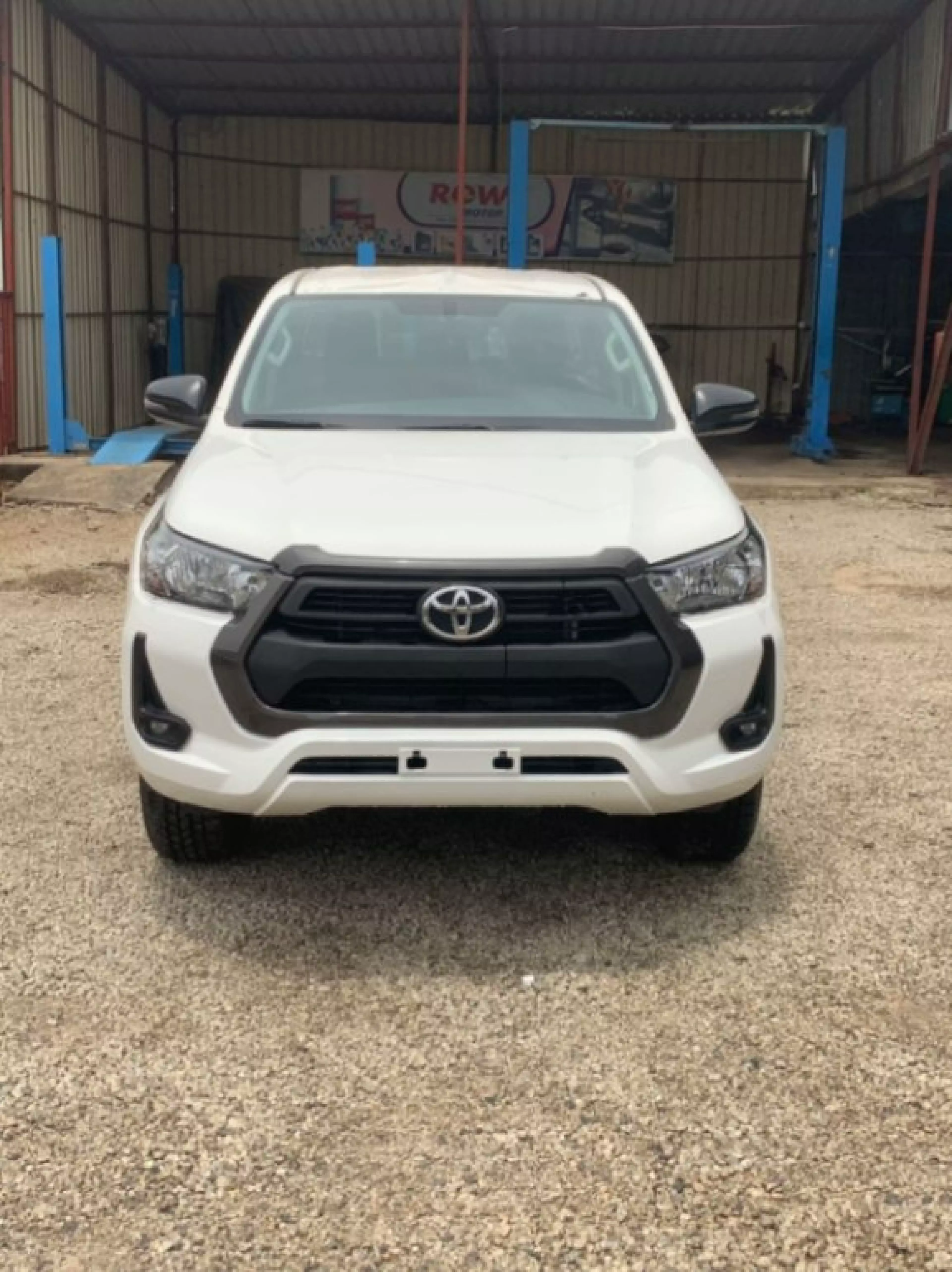Toyota Hilux - 2024