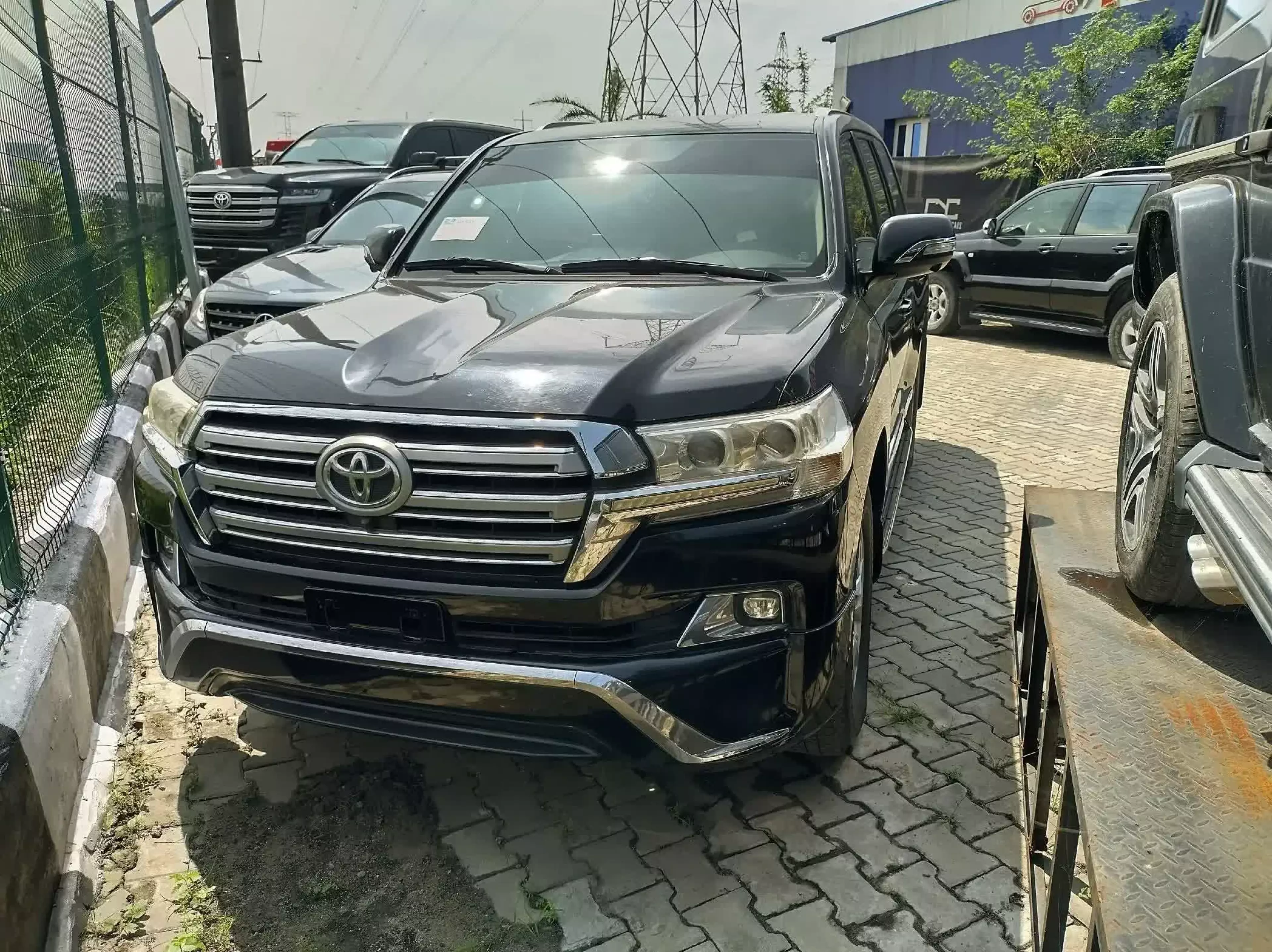 Toyota Landcruiser  V8 - 2018