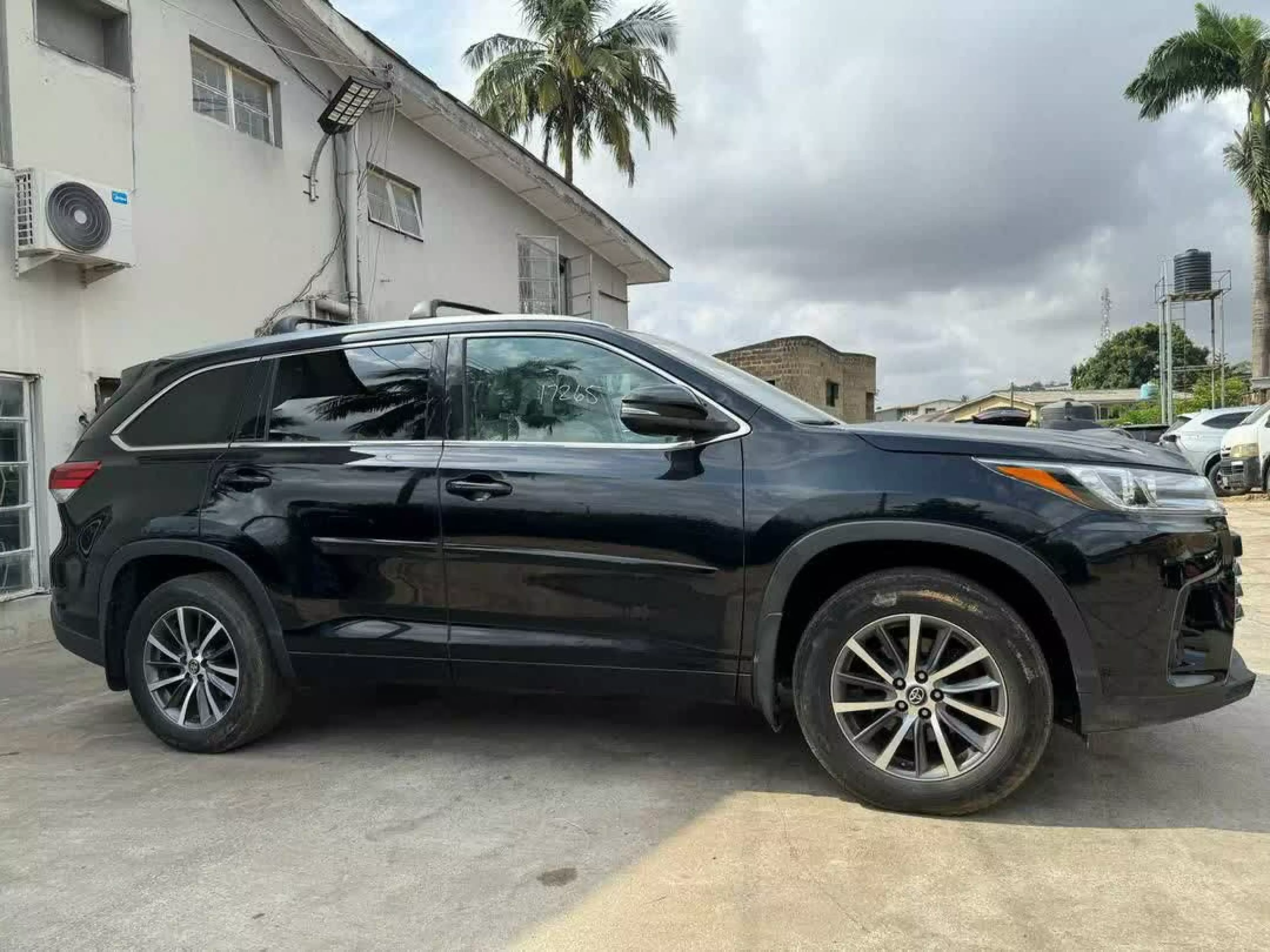 Toyota Highlander - 2017
