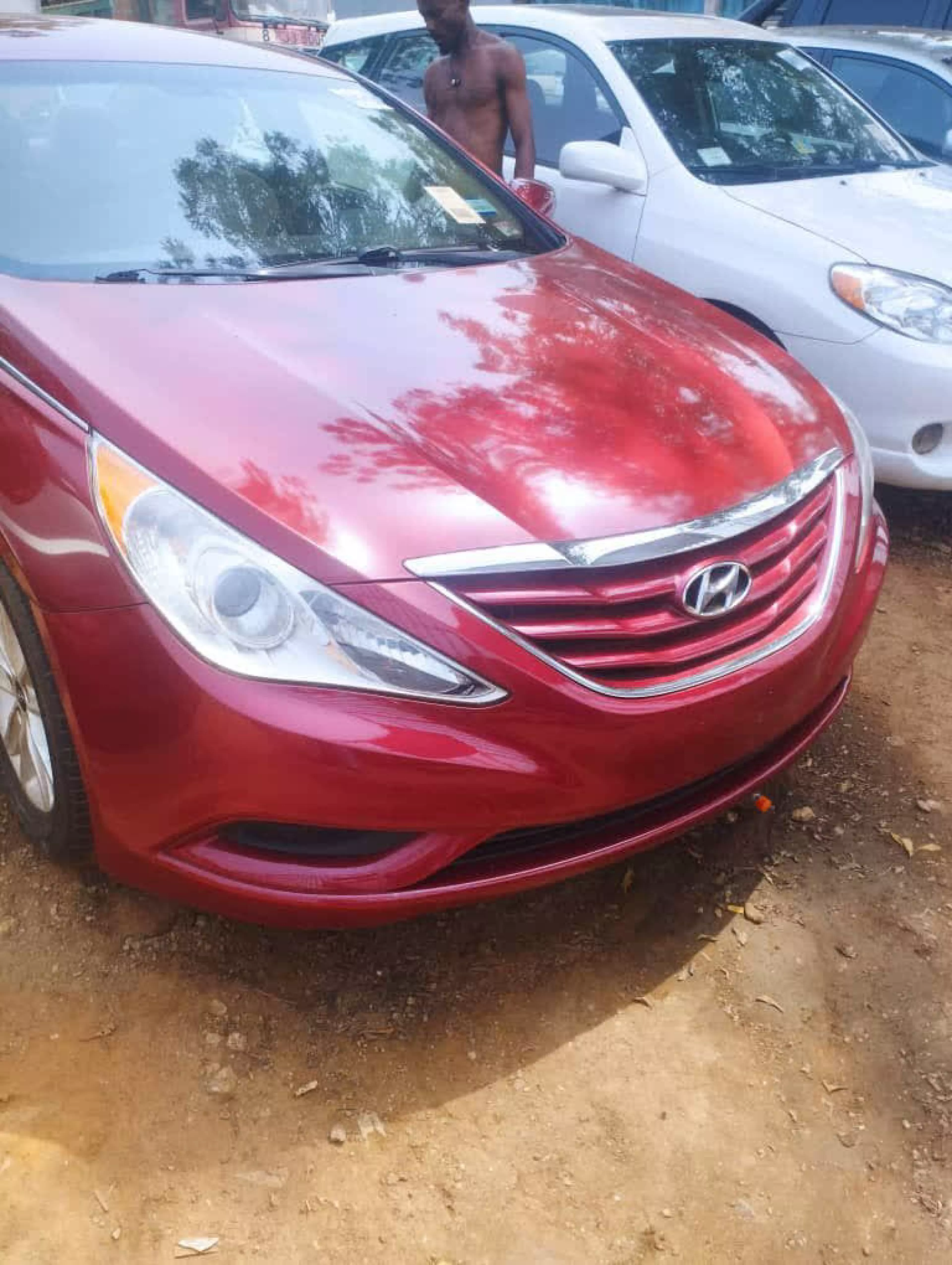 Hyundai Sonata - 2012
