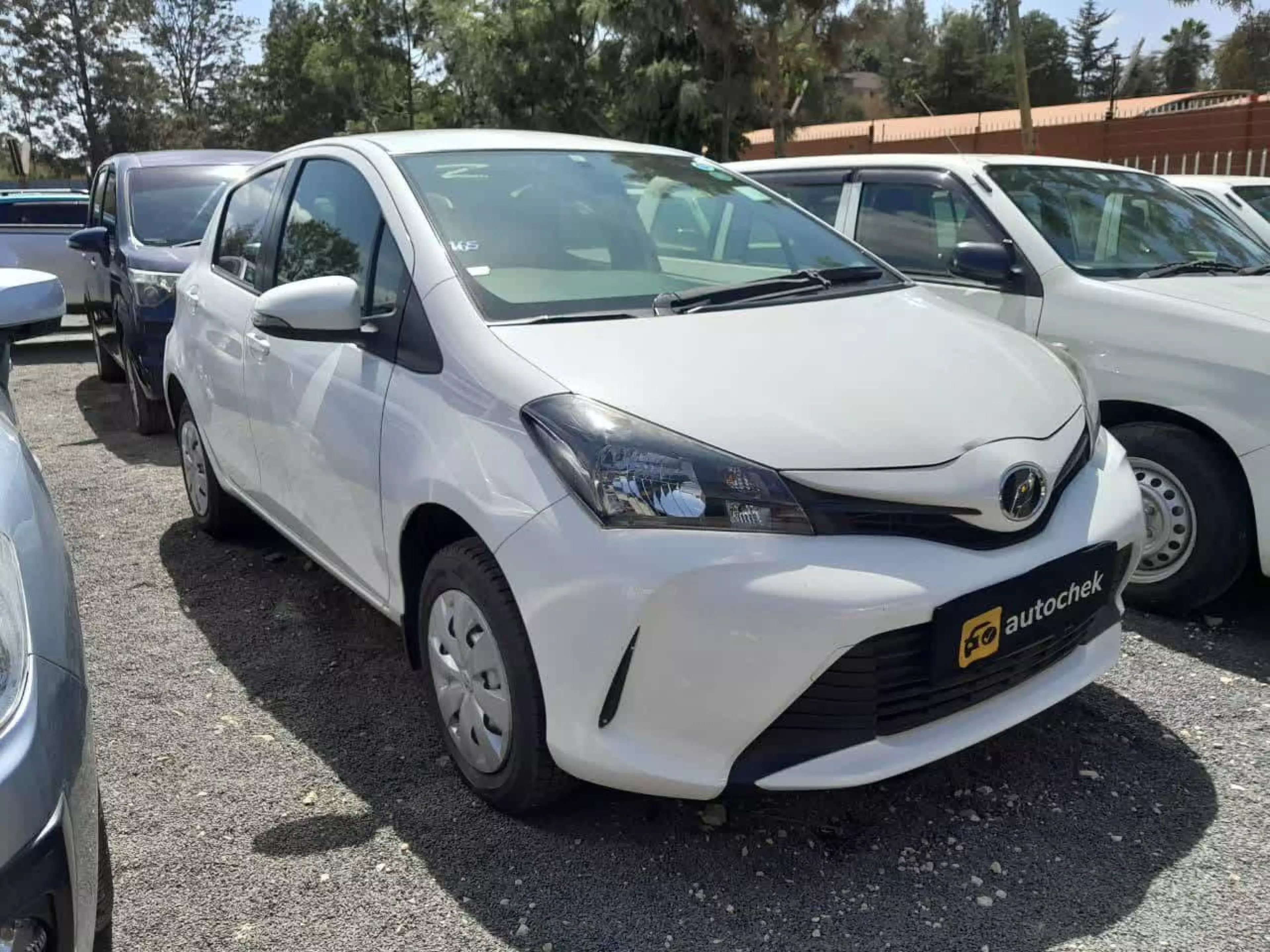 Toyota Vitz - 2015