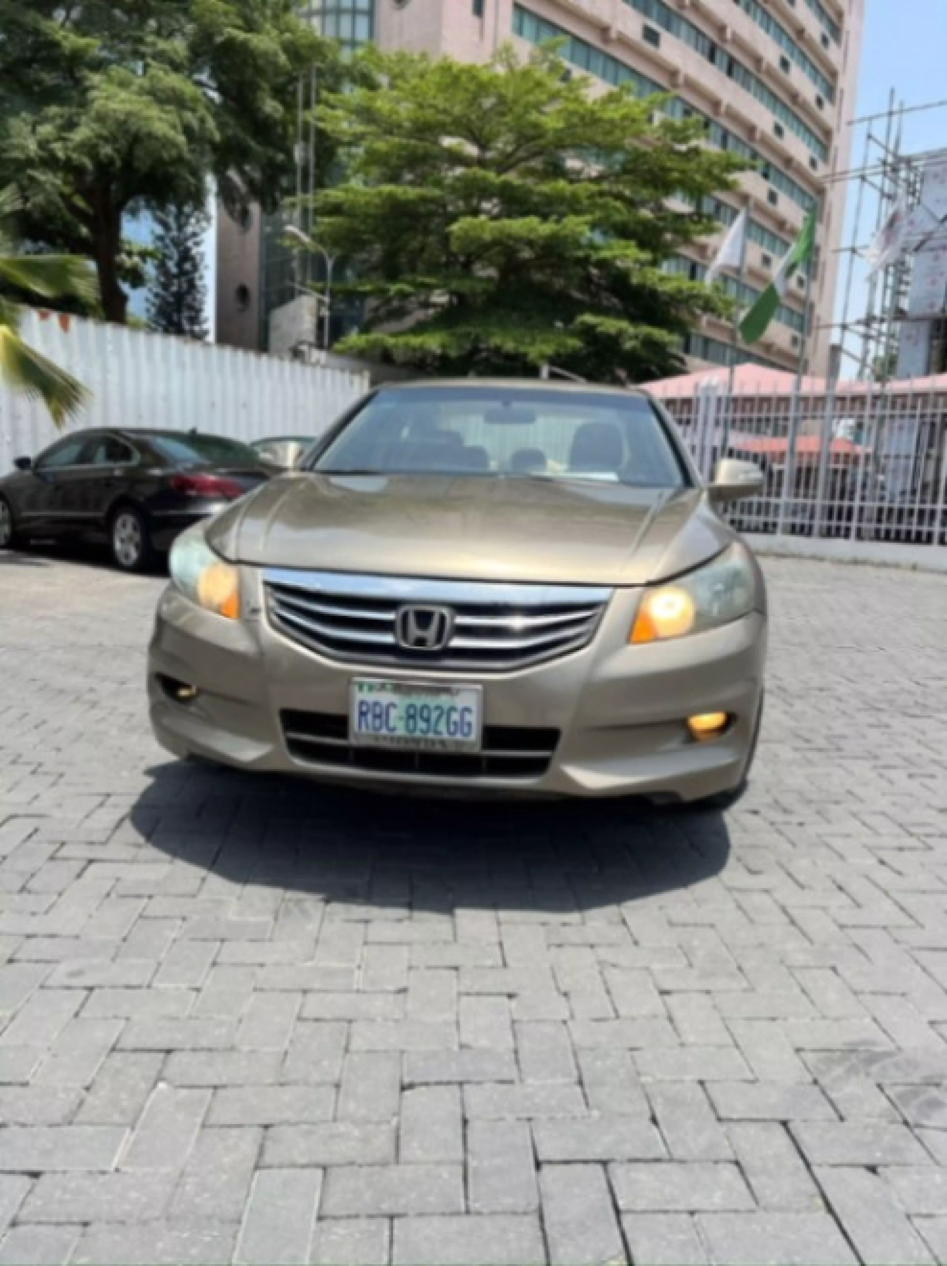 Honda Accord - 2012