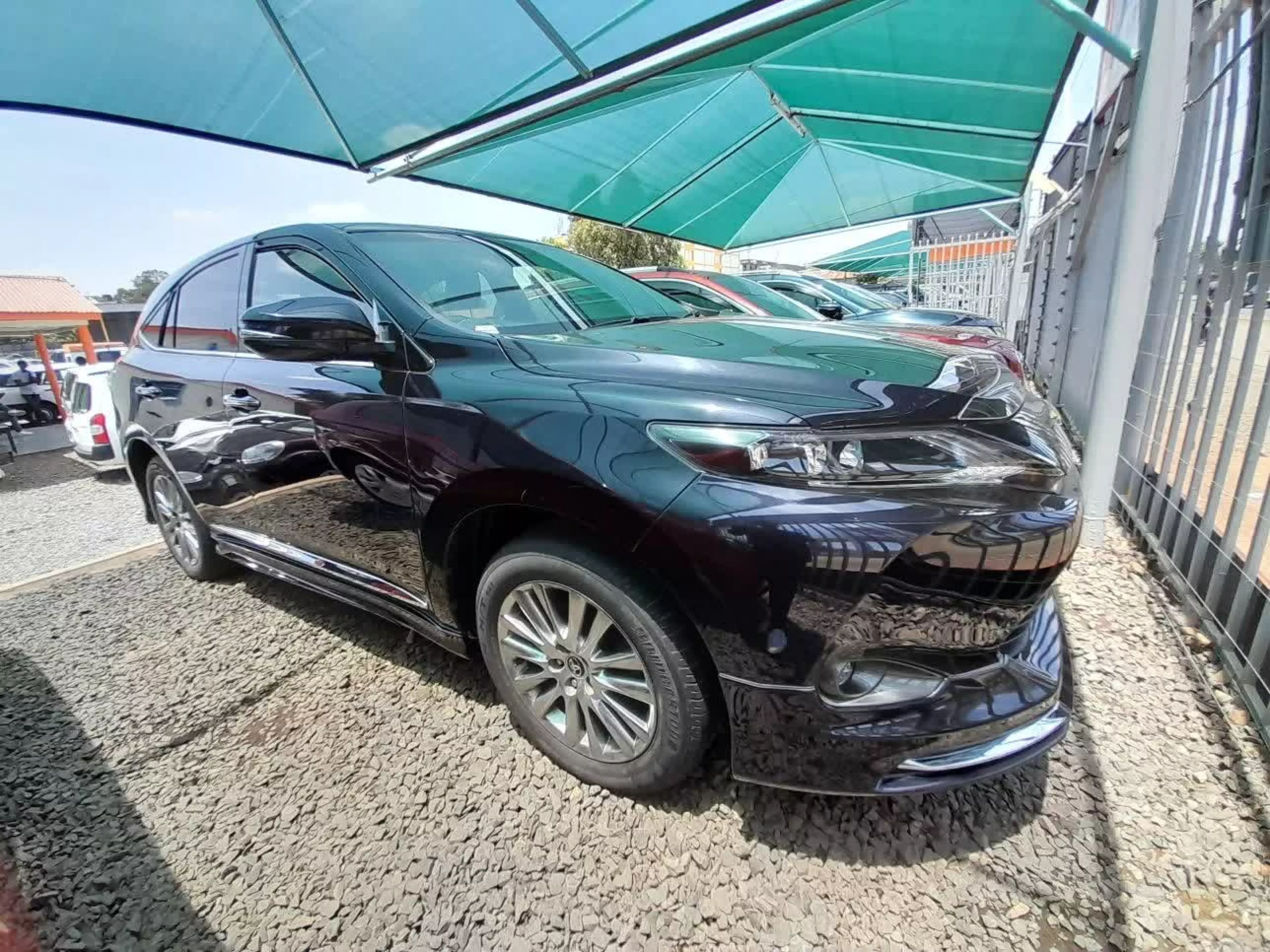Toyota Harrier - 2016
