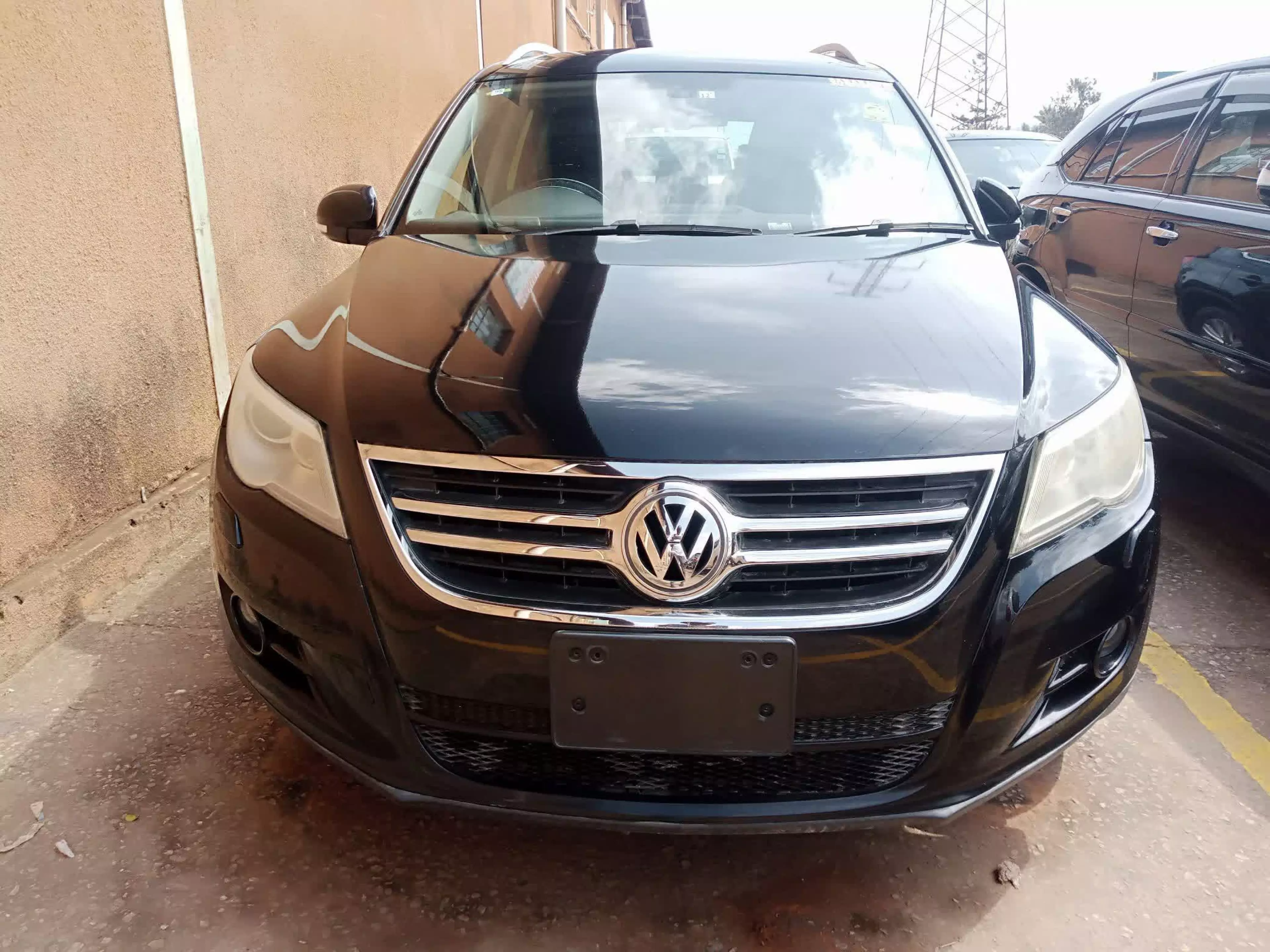 Volkswagen Tiguan - 2009