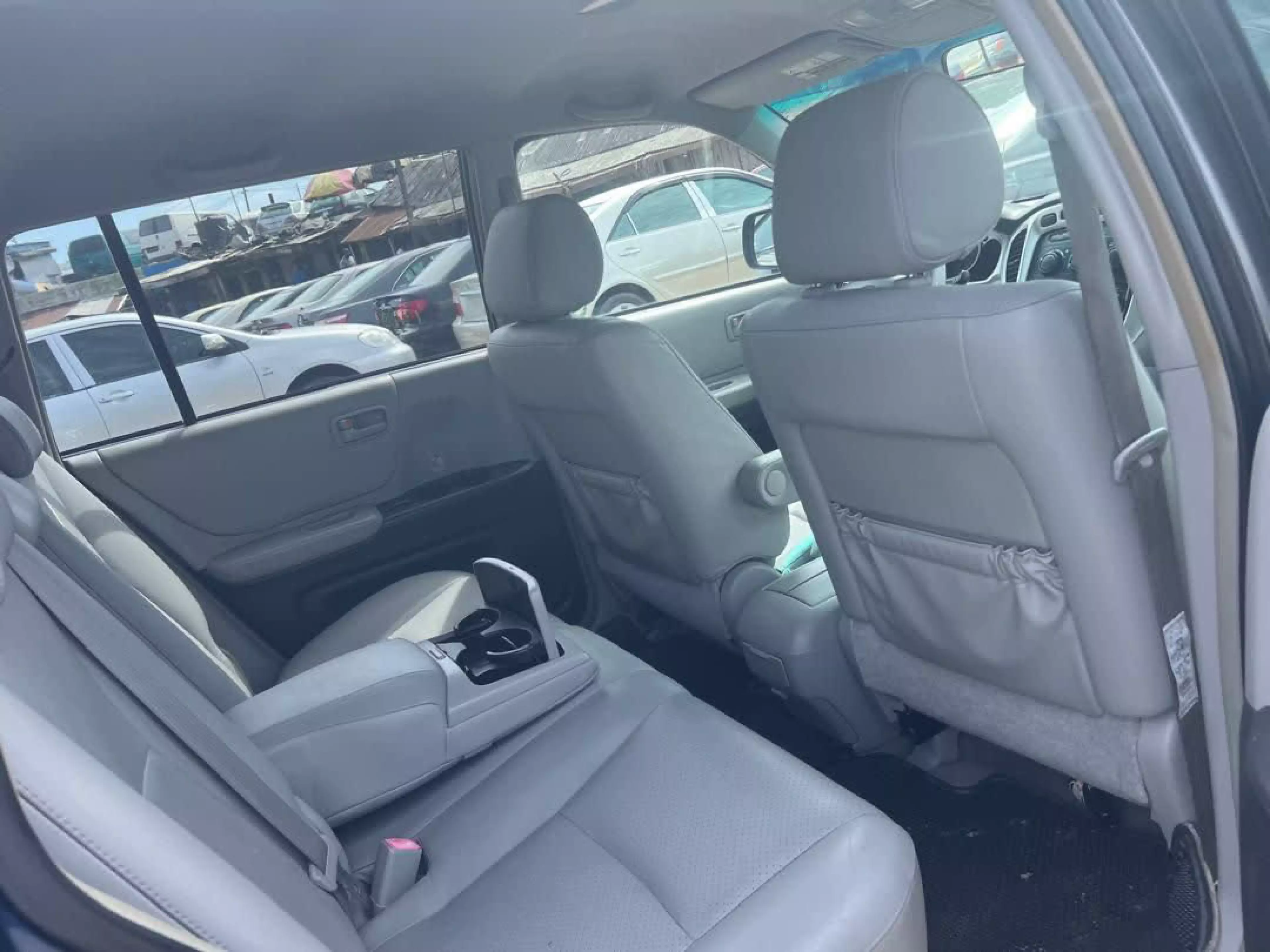 Toyota Highlander   - 2005