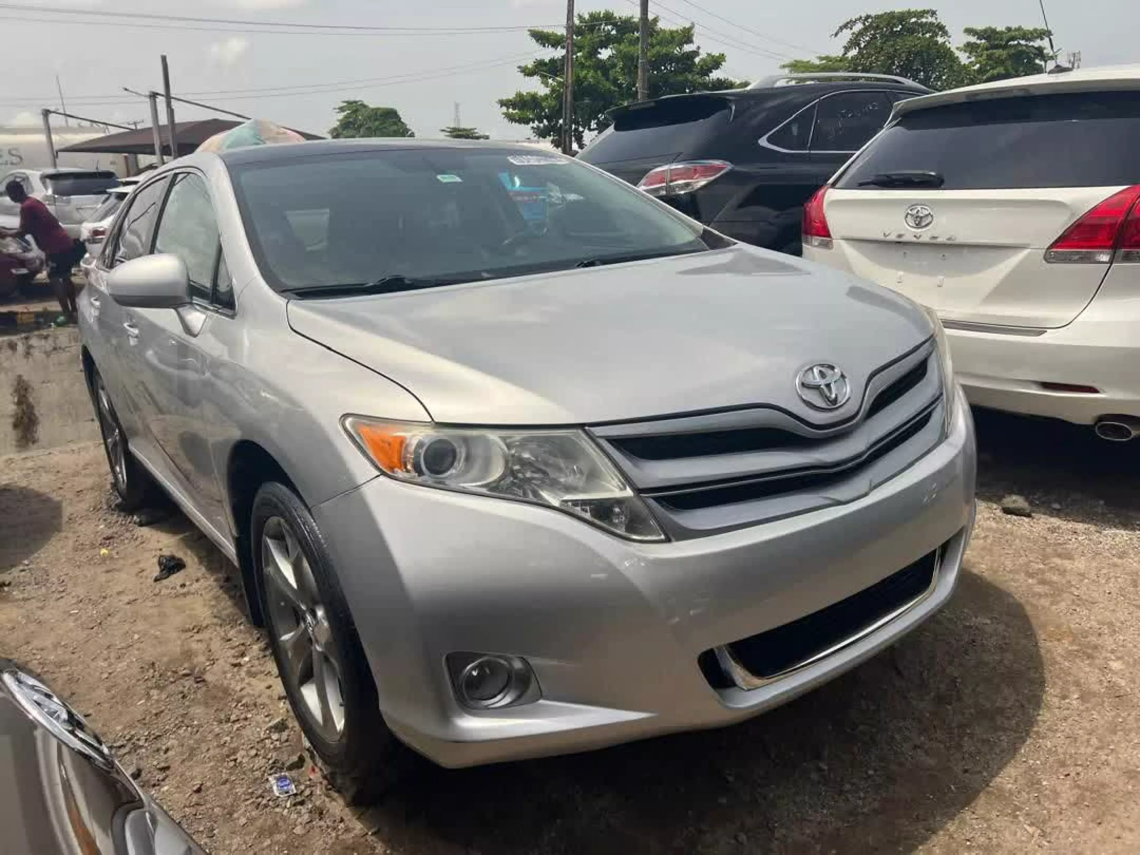 Toyota Venza   - 2012