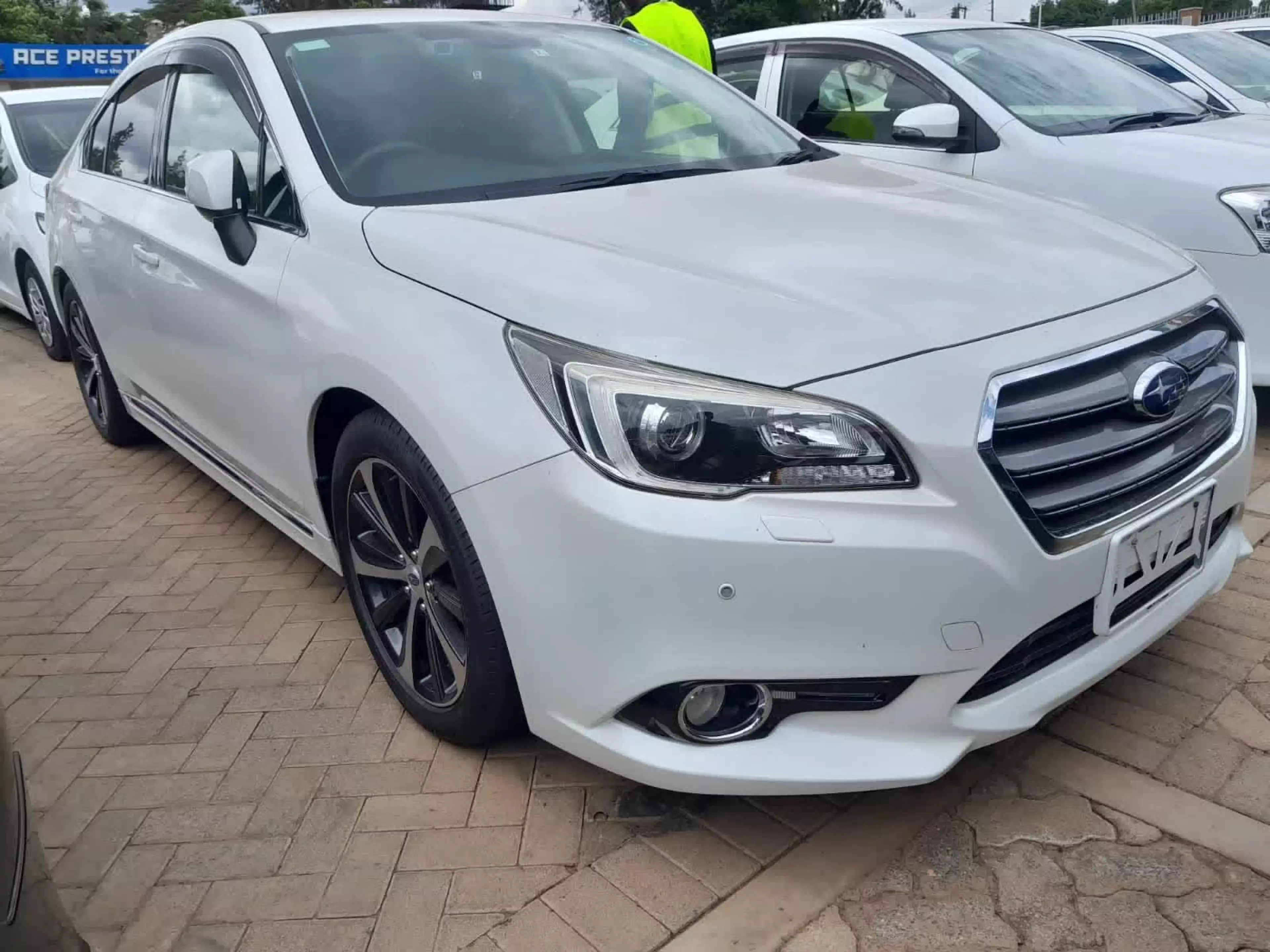 Subaru Legacy B4 - 2015