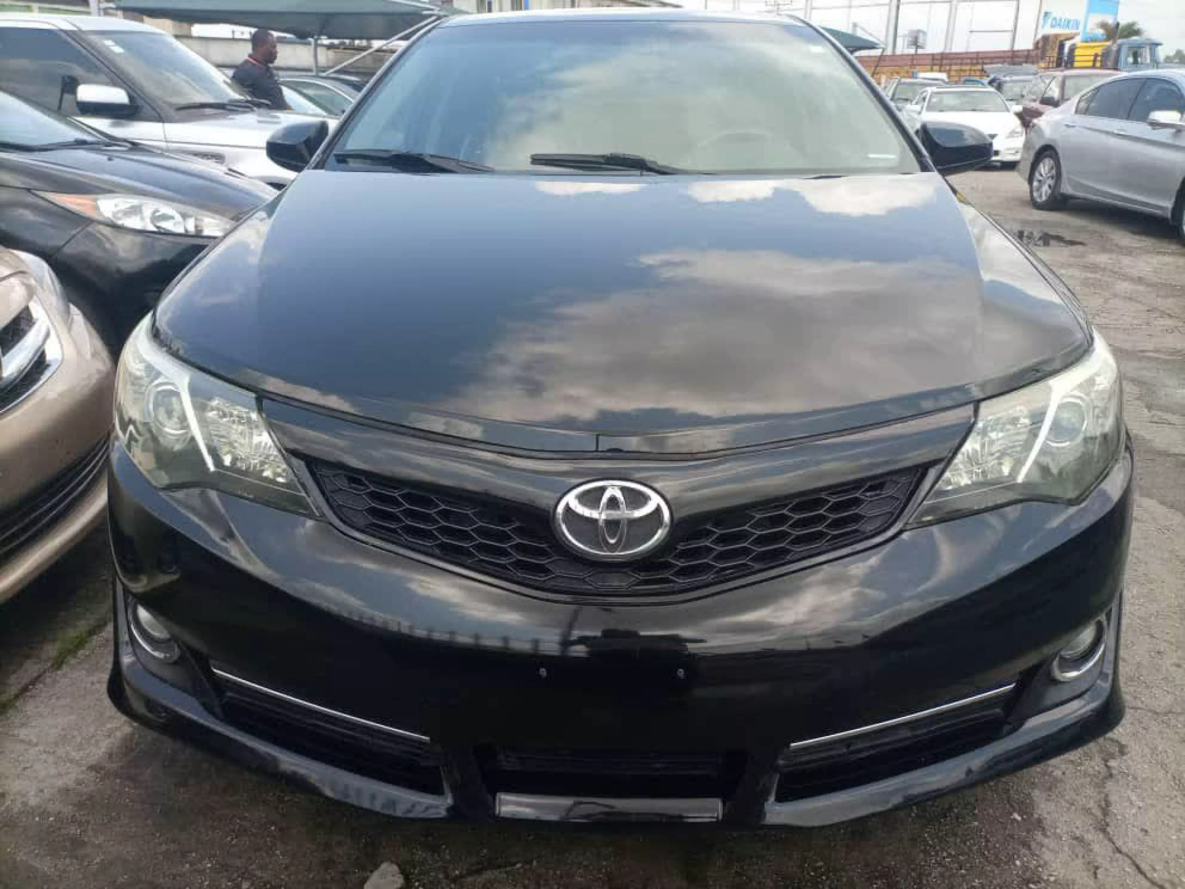 Toyota Camry - 2014