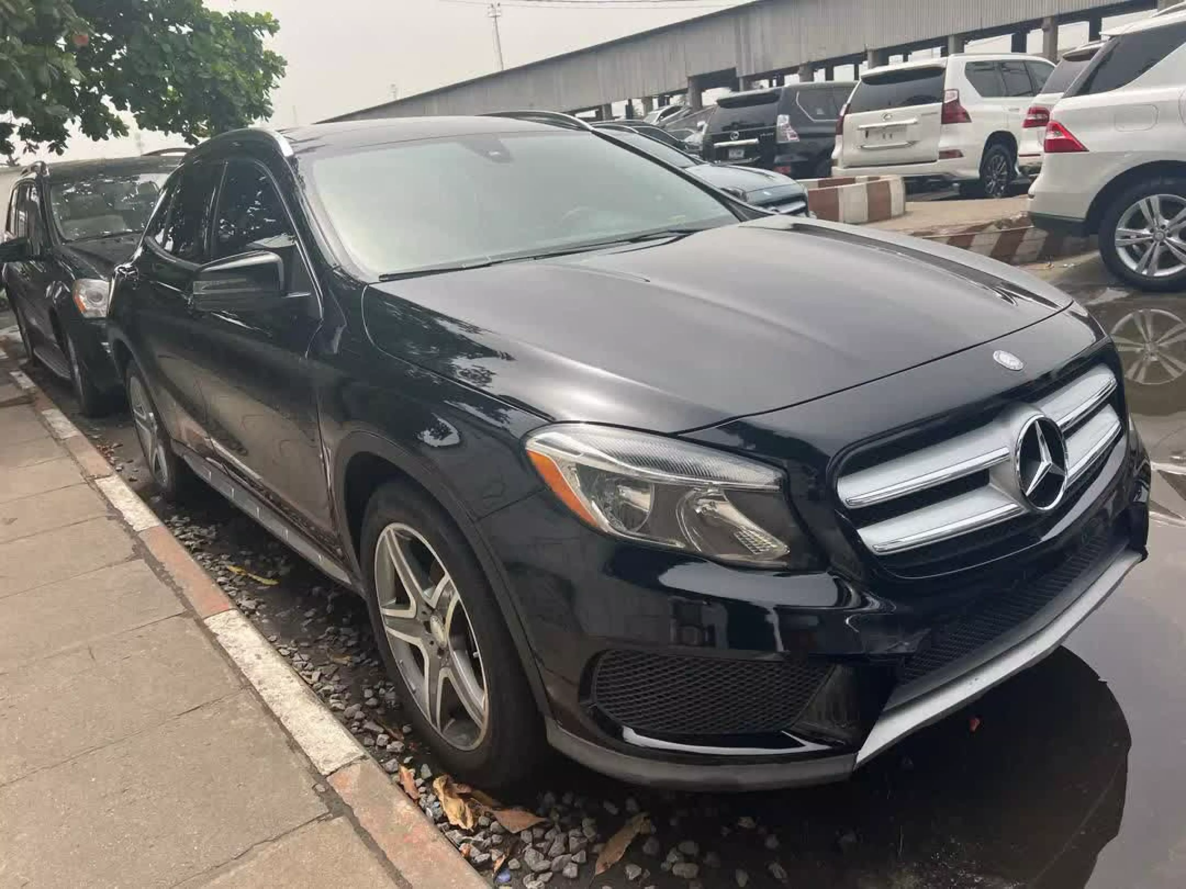 Mercedes-Benz GLA 250 - 2015