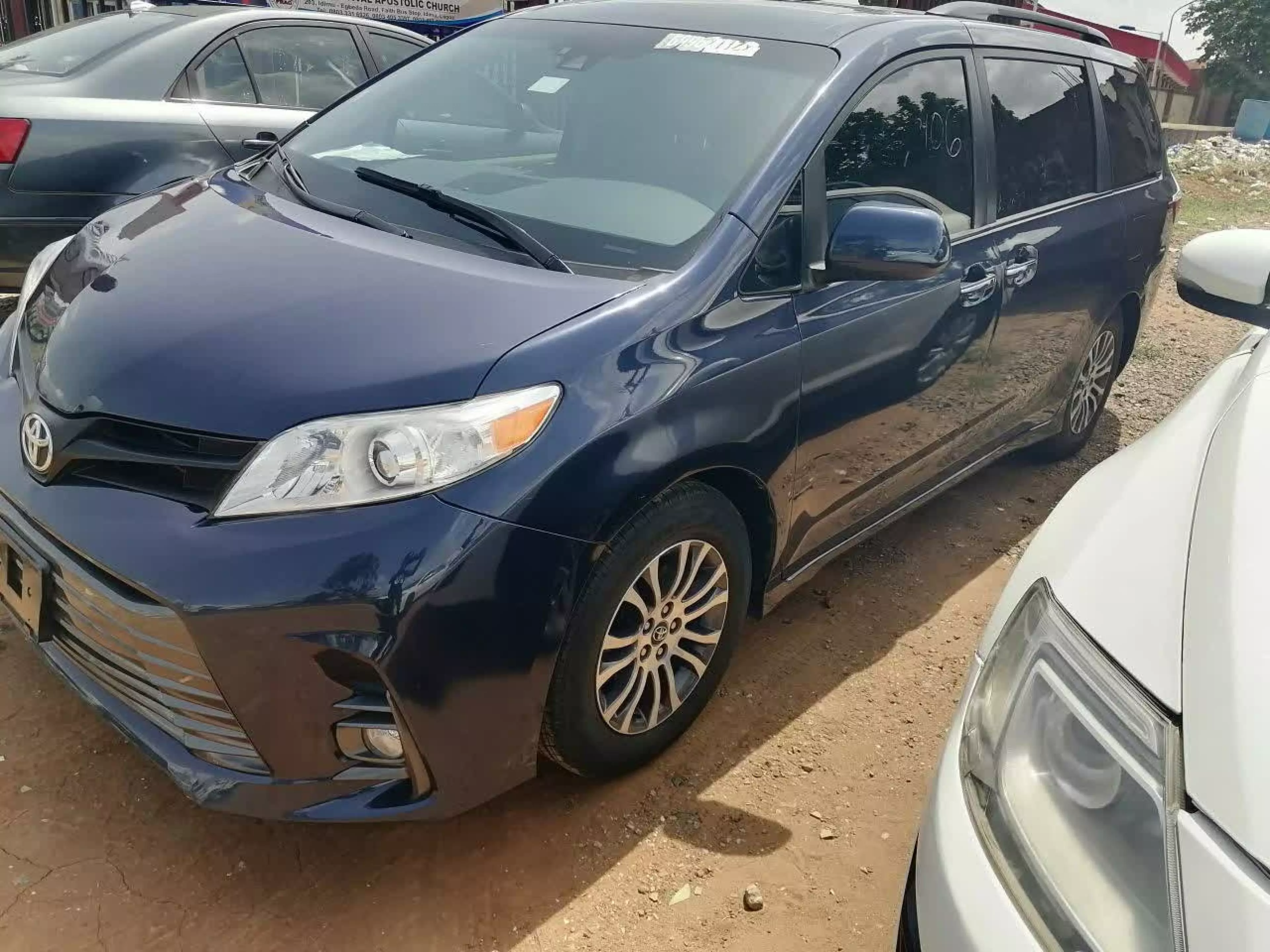 Toyota Sienna - 2019