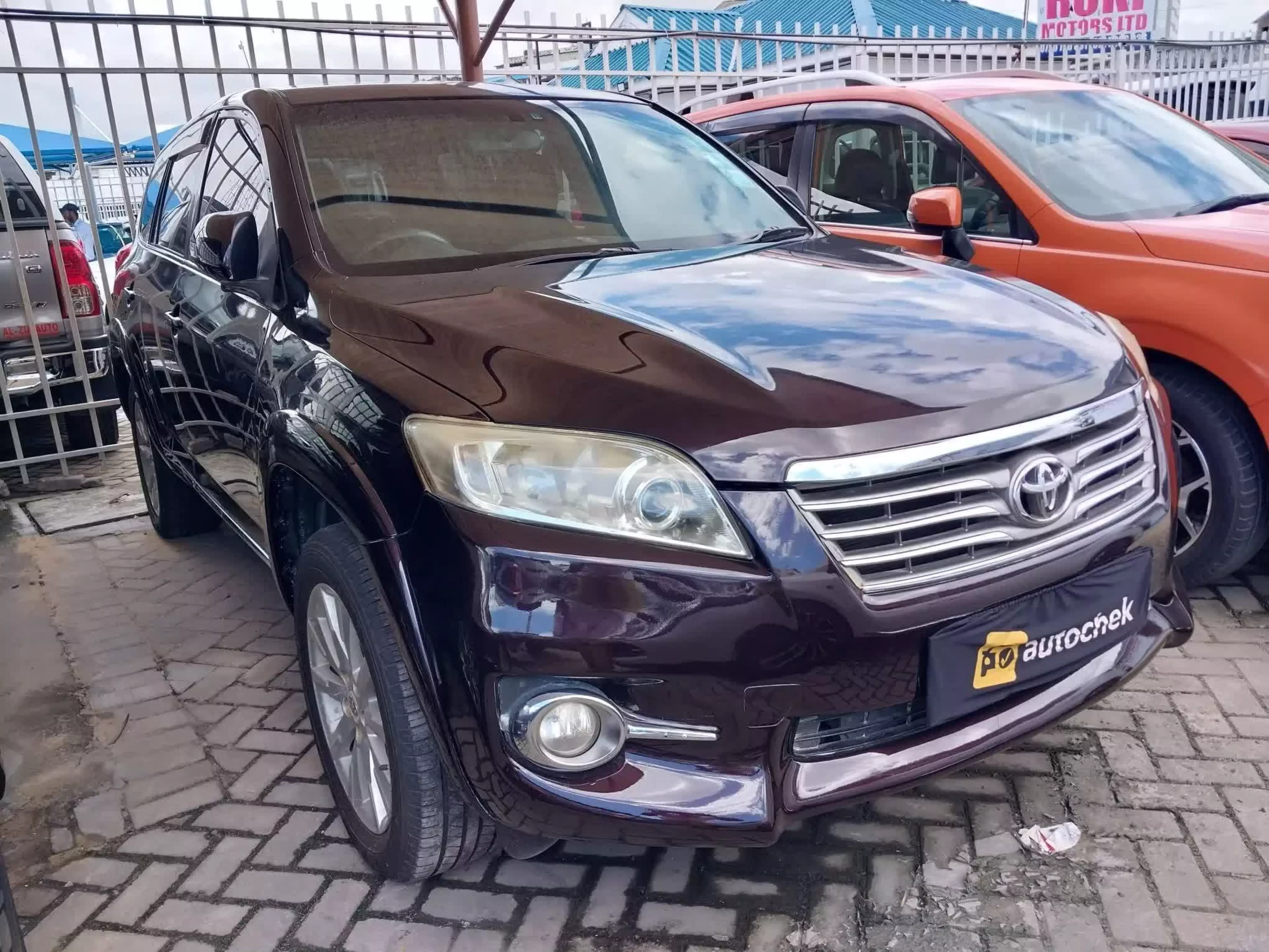 Toyota Vanguard  - 2010
