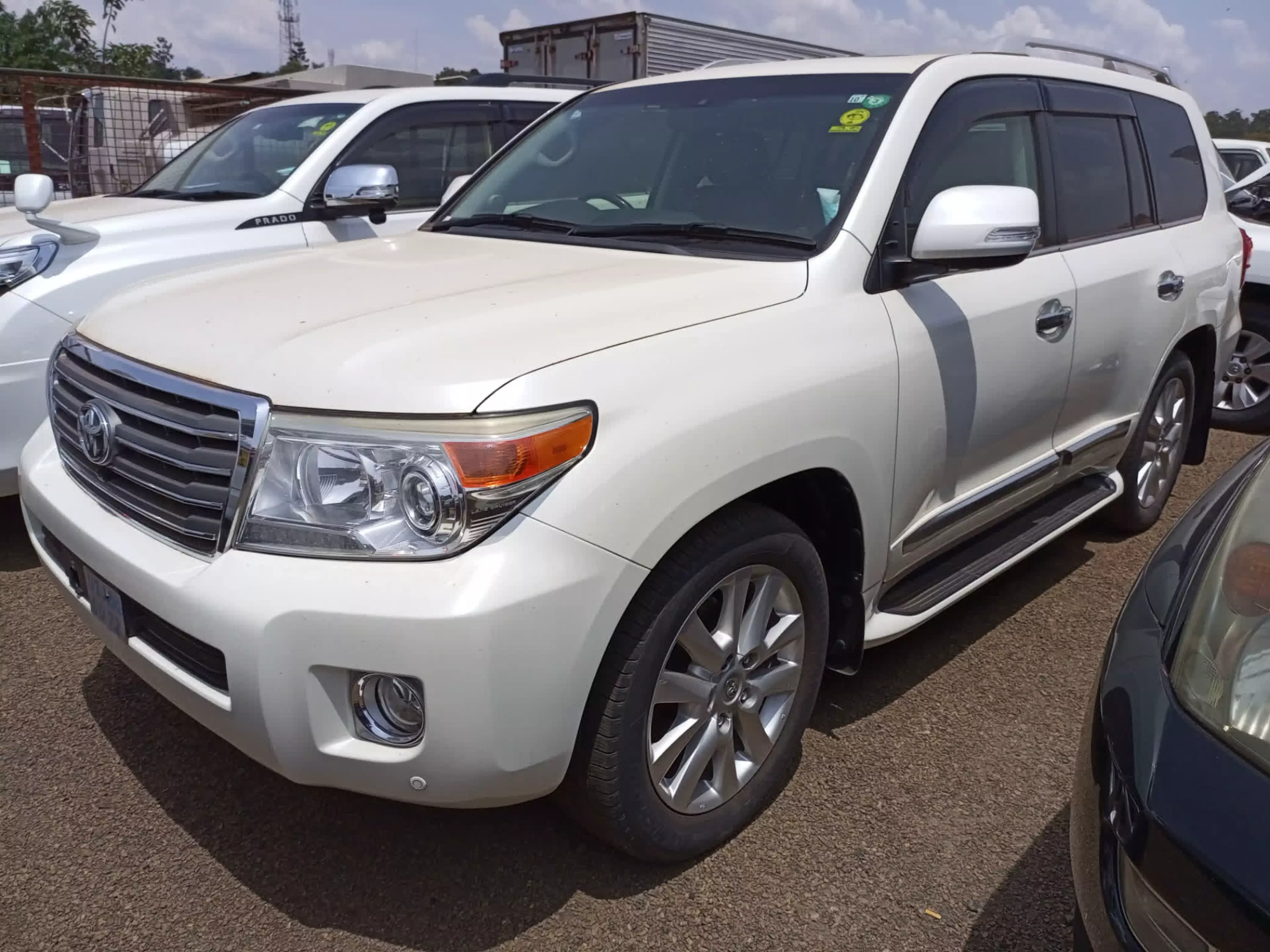 Toyota Landcruiser ZX - 2013