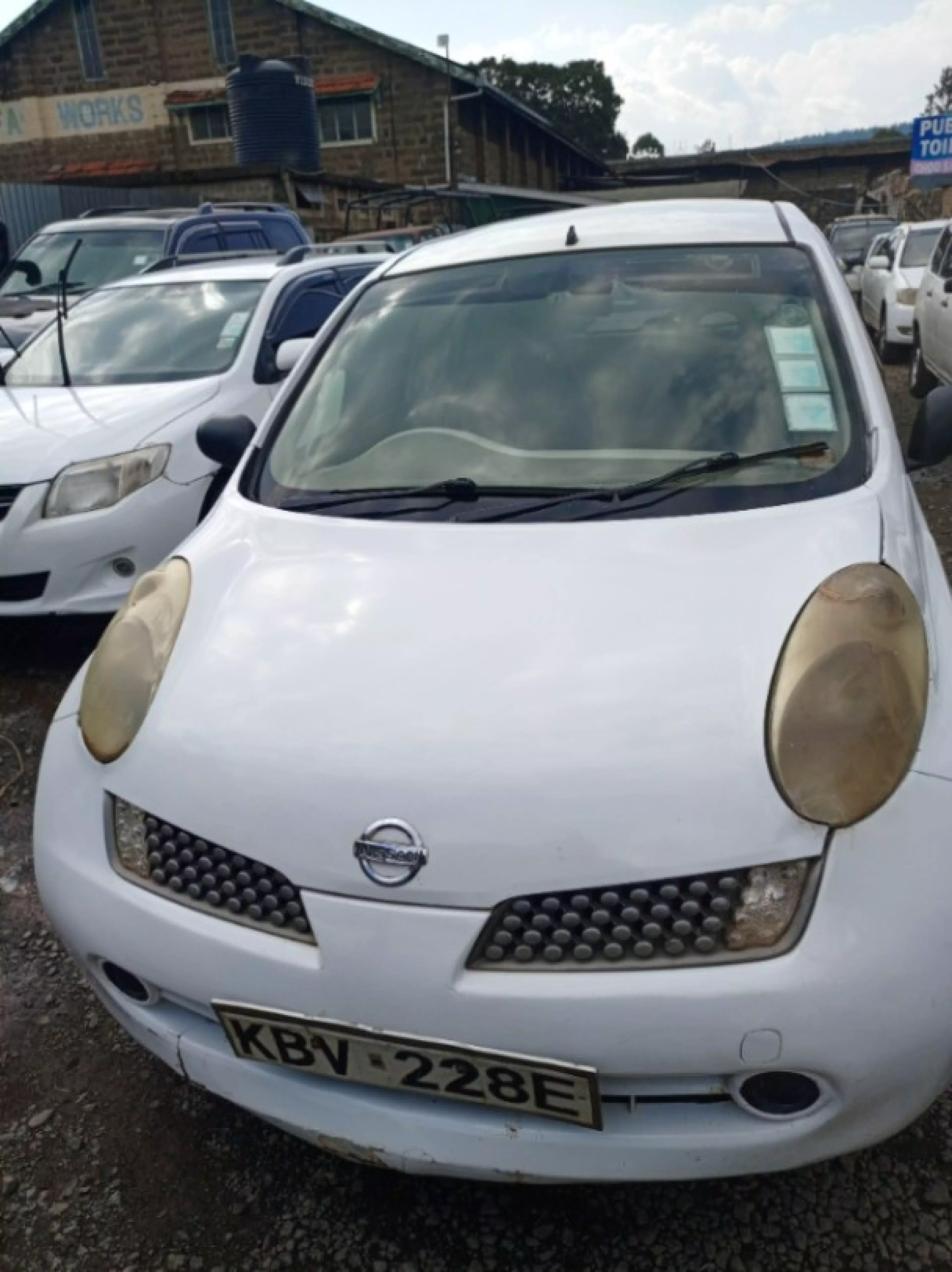 Nissan March  - 2004