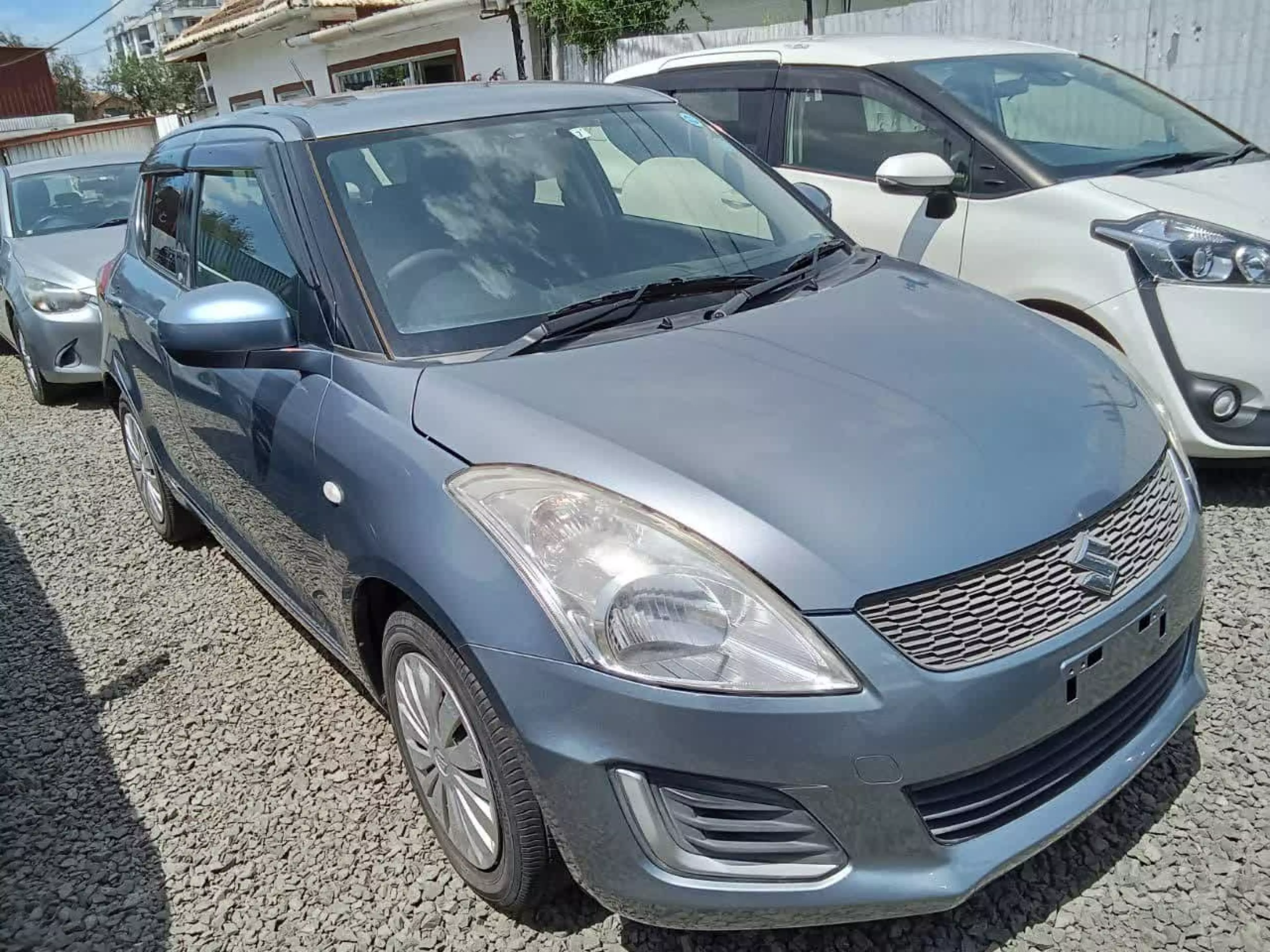 SUZUKI Swift - 2015