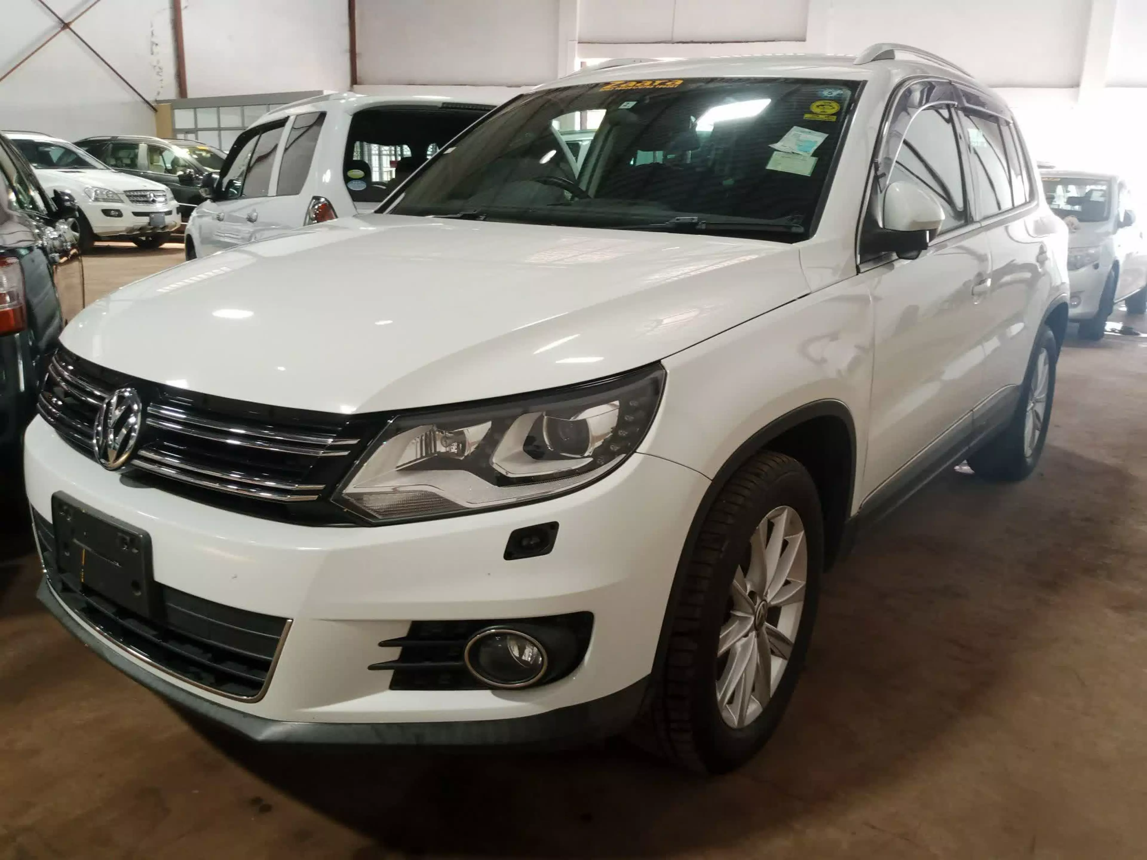 Volkswagen Tiguan - 2013