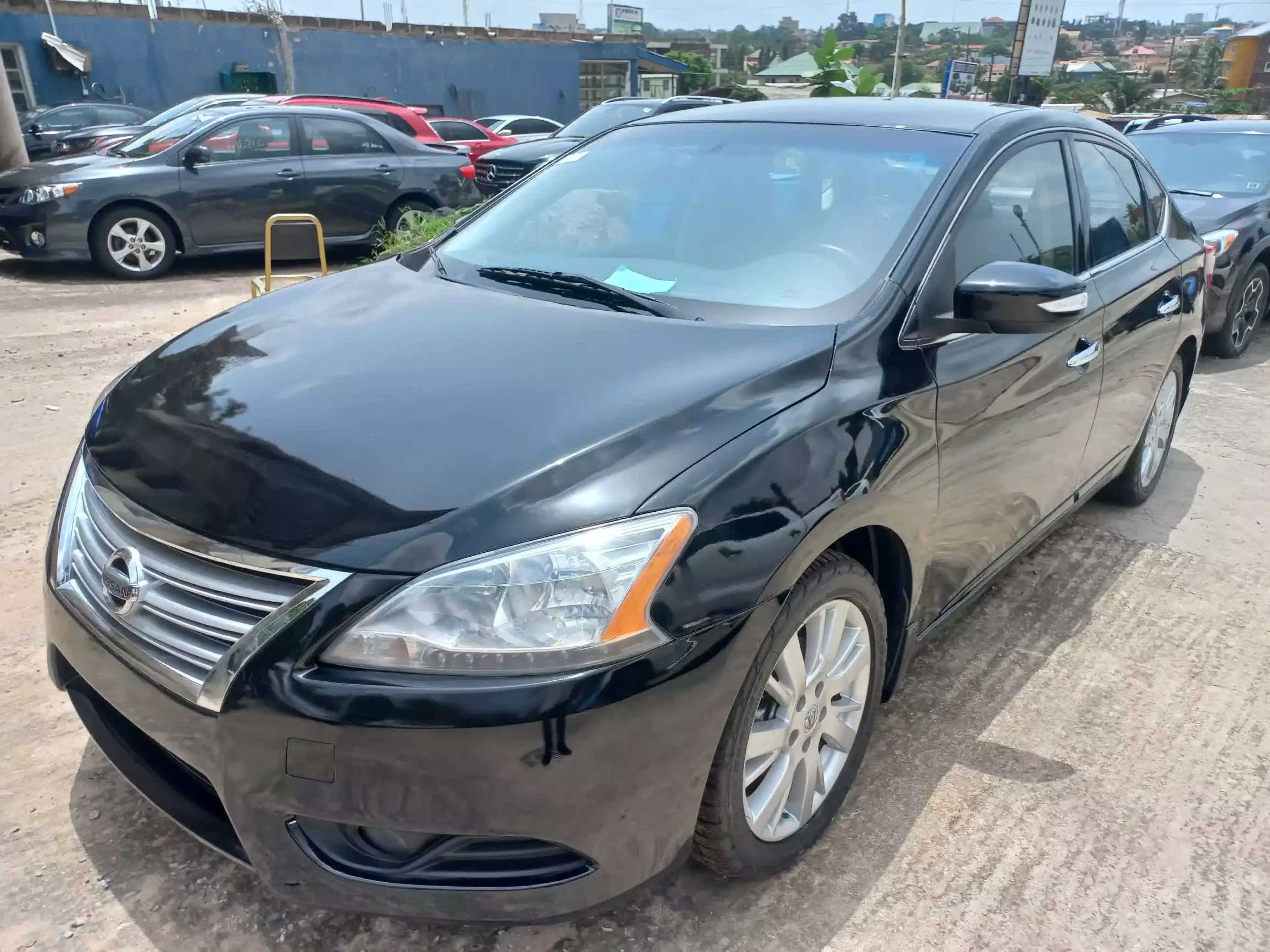 Nissan Sentra - 2015