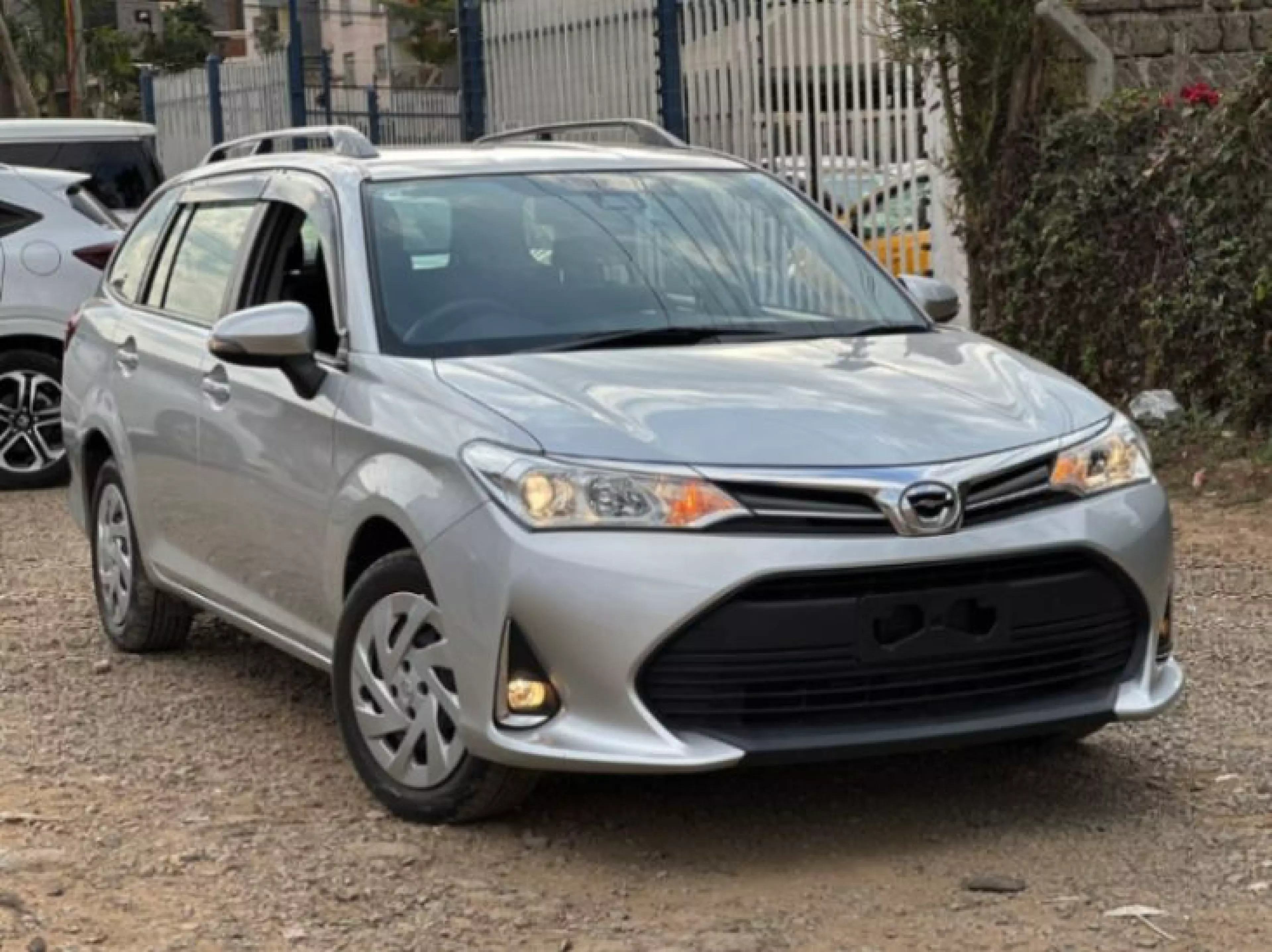 Toyota Fielder  - 2019