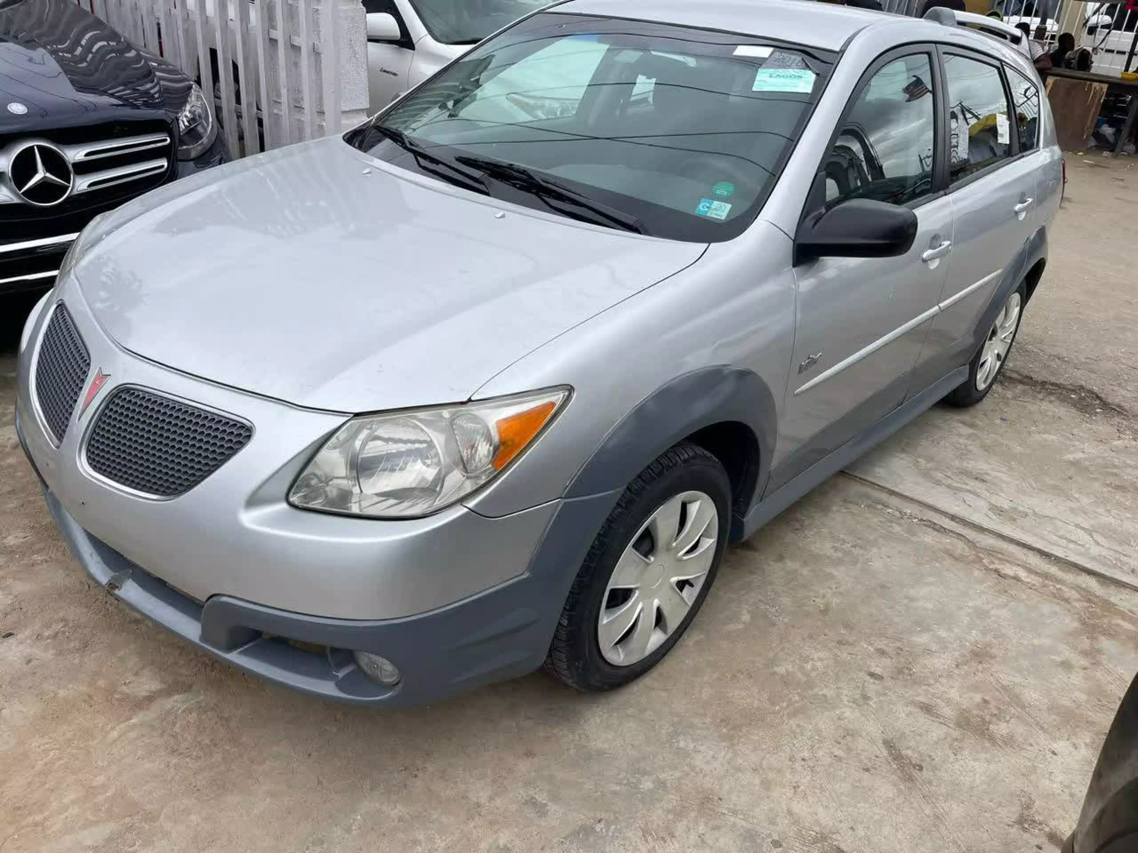 Pontiac Vibe - 2005