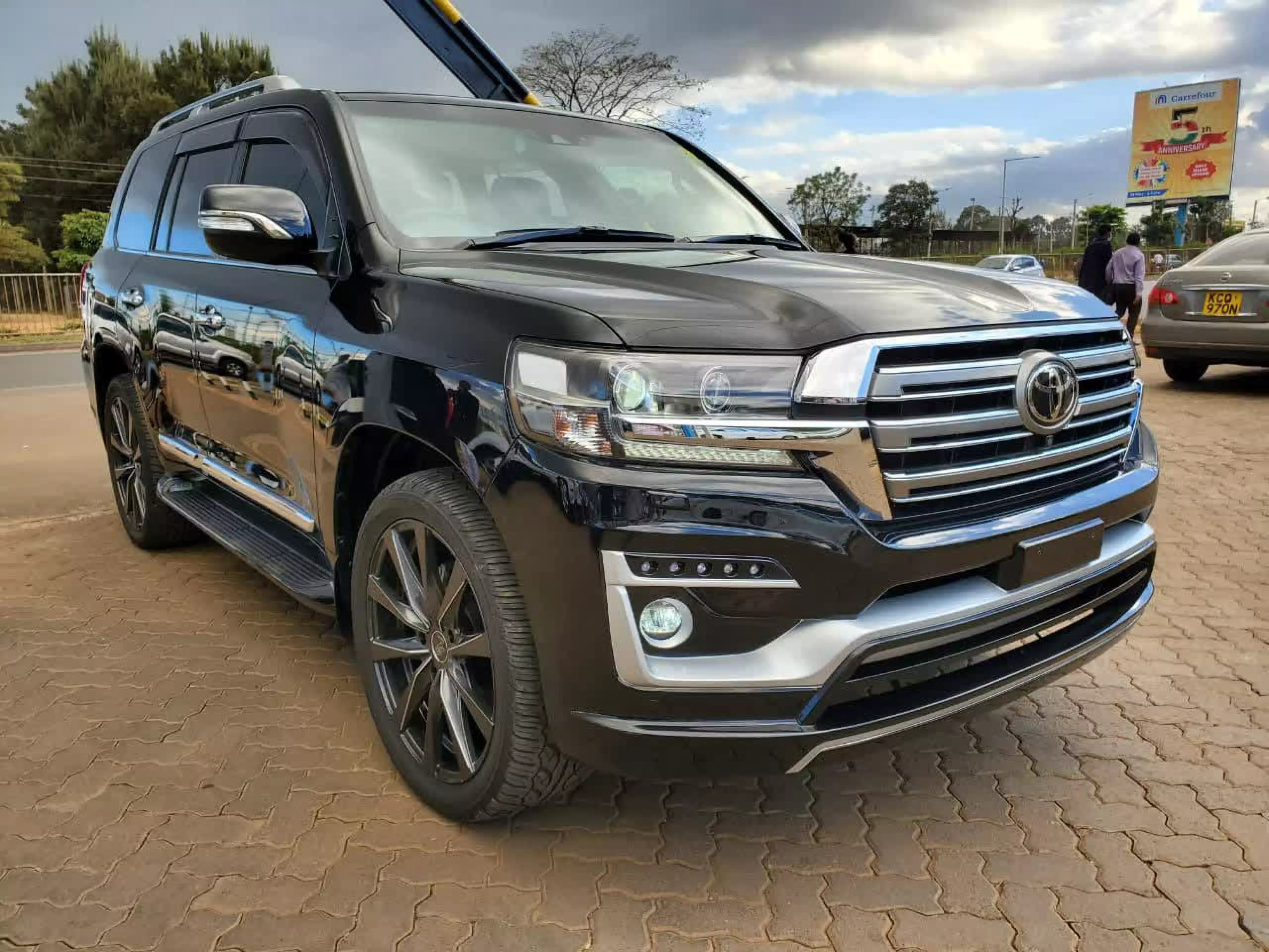 Toyota Landcruiser  V8 - 2016