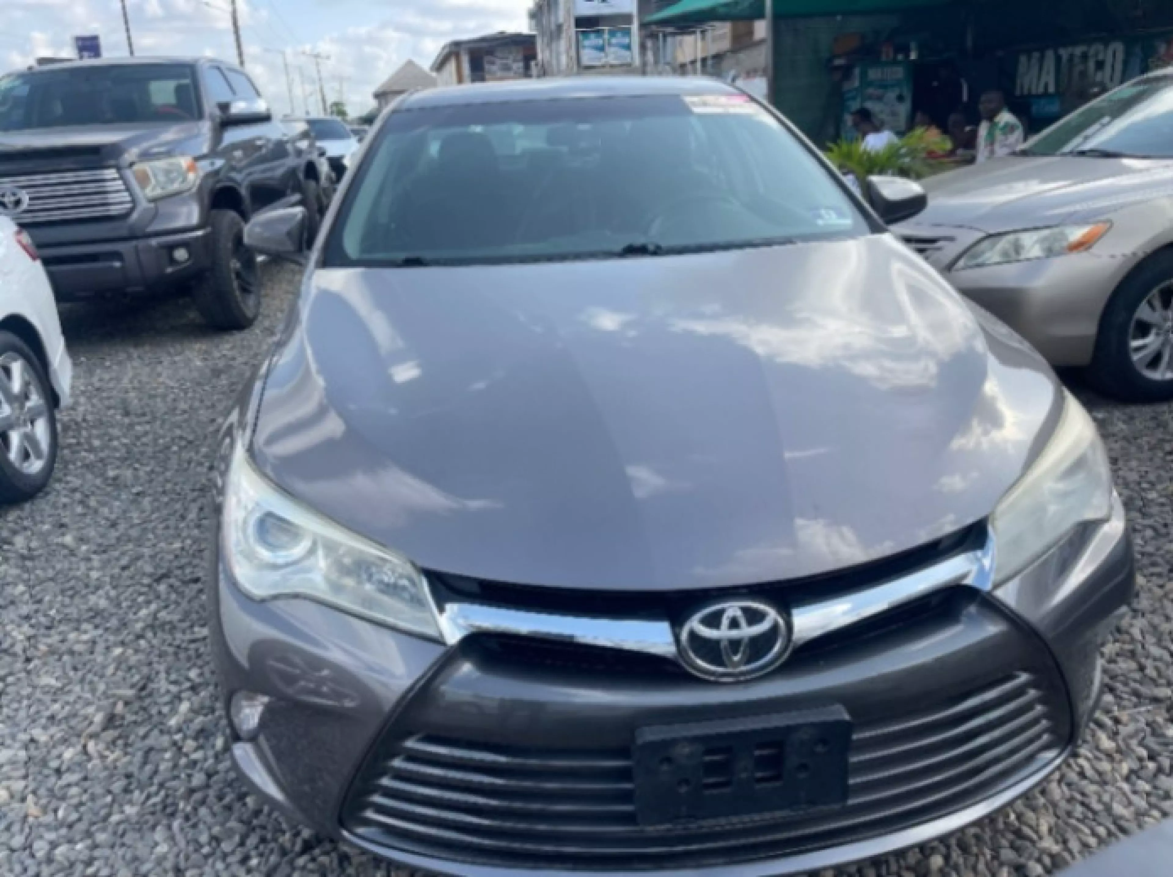 Toyota Camry - 2017