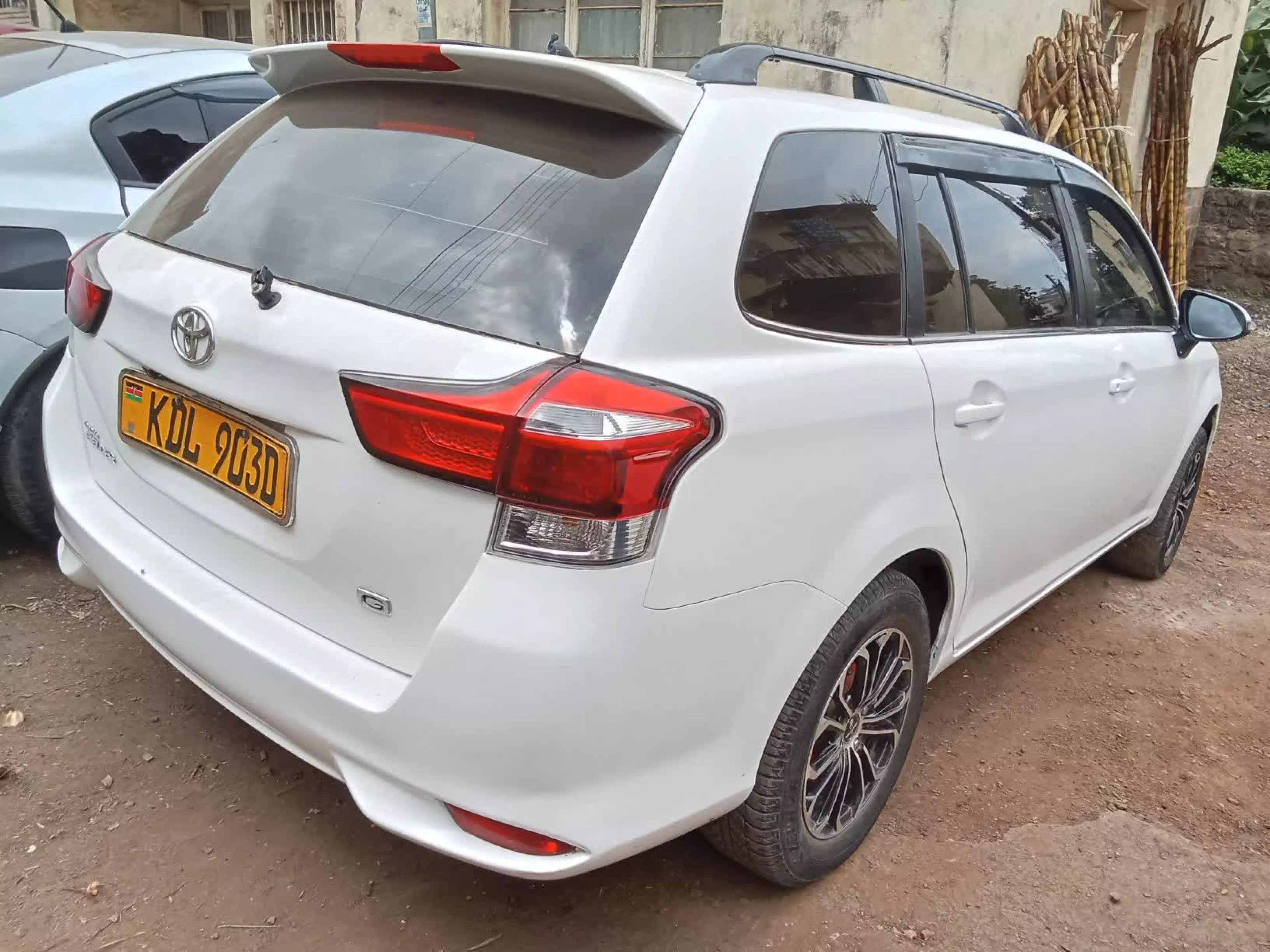 Toyota Fielder    - 2015