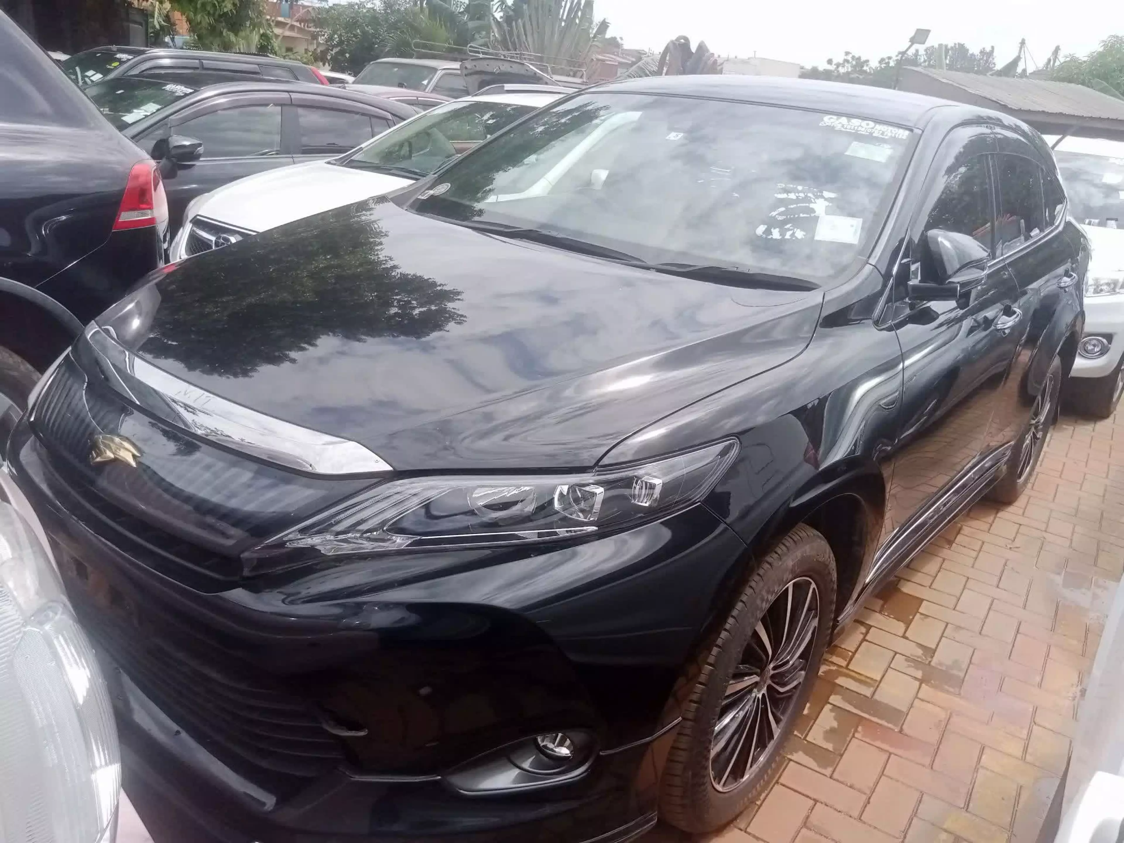 Toyota Harrier - 2014