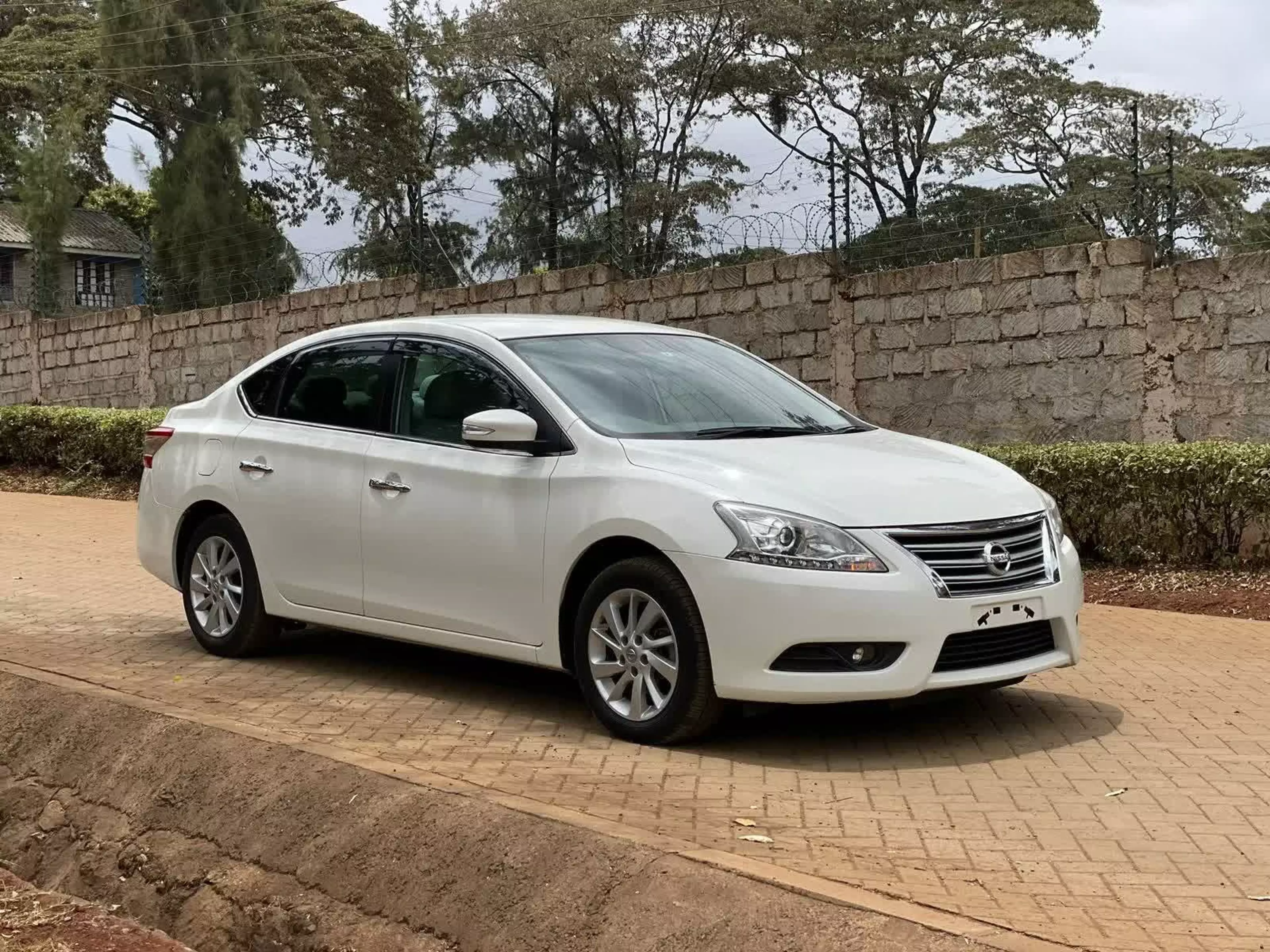 Nissan Sylphy - 2016