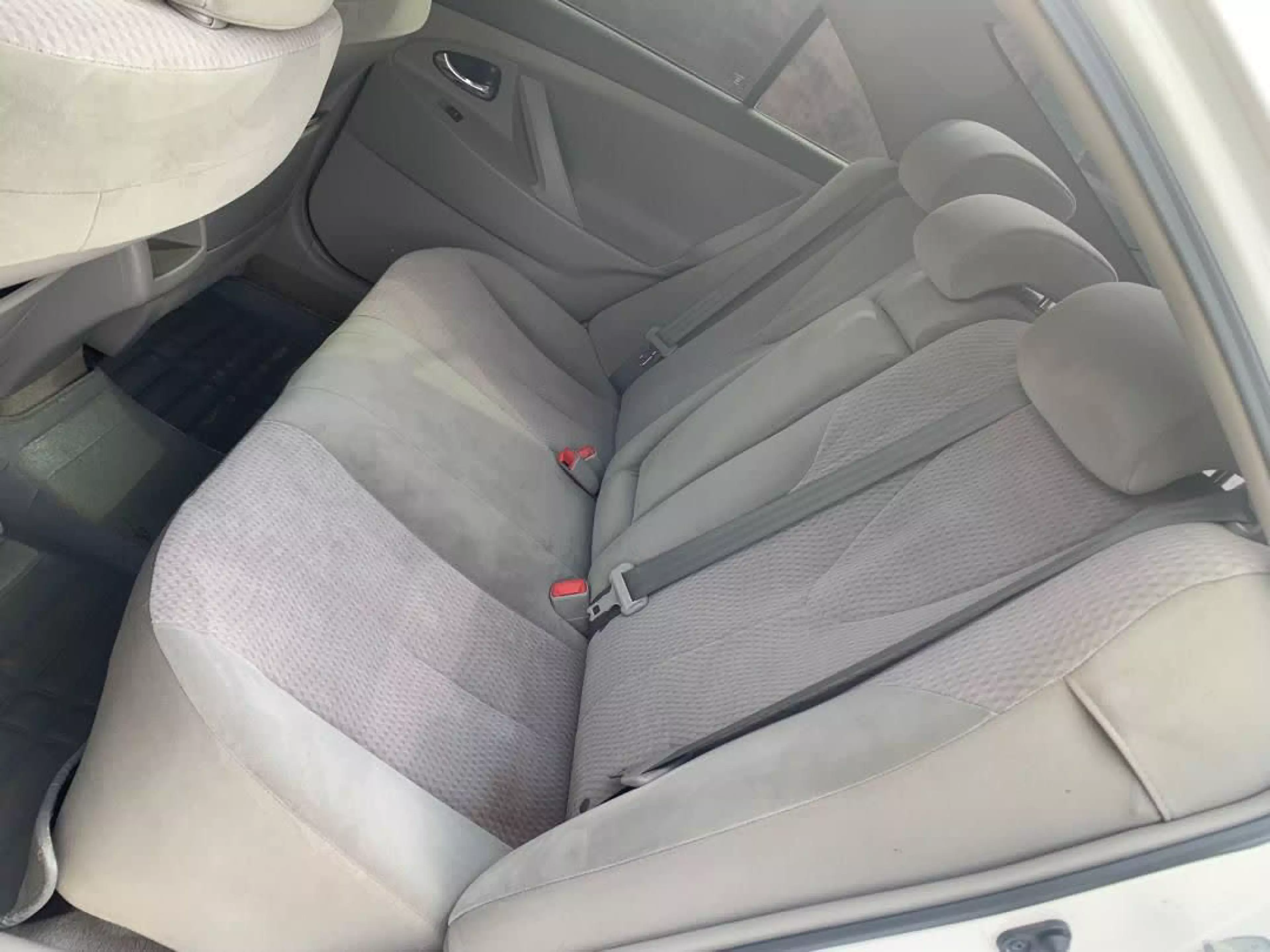 Toyota Camry   - 2010