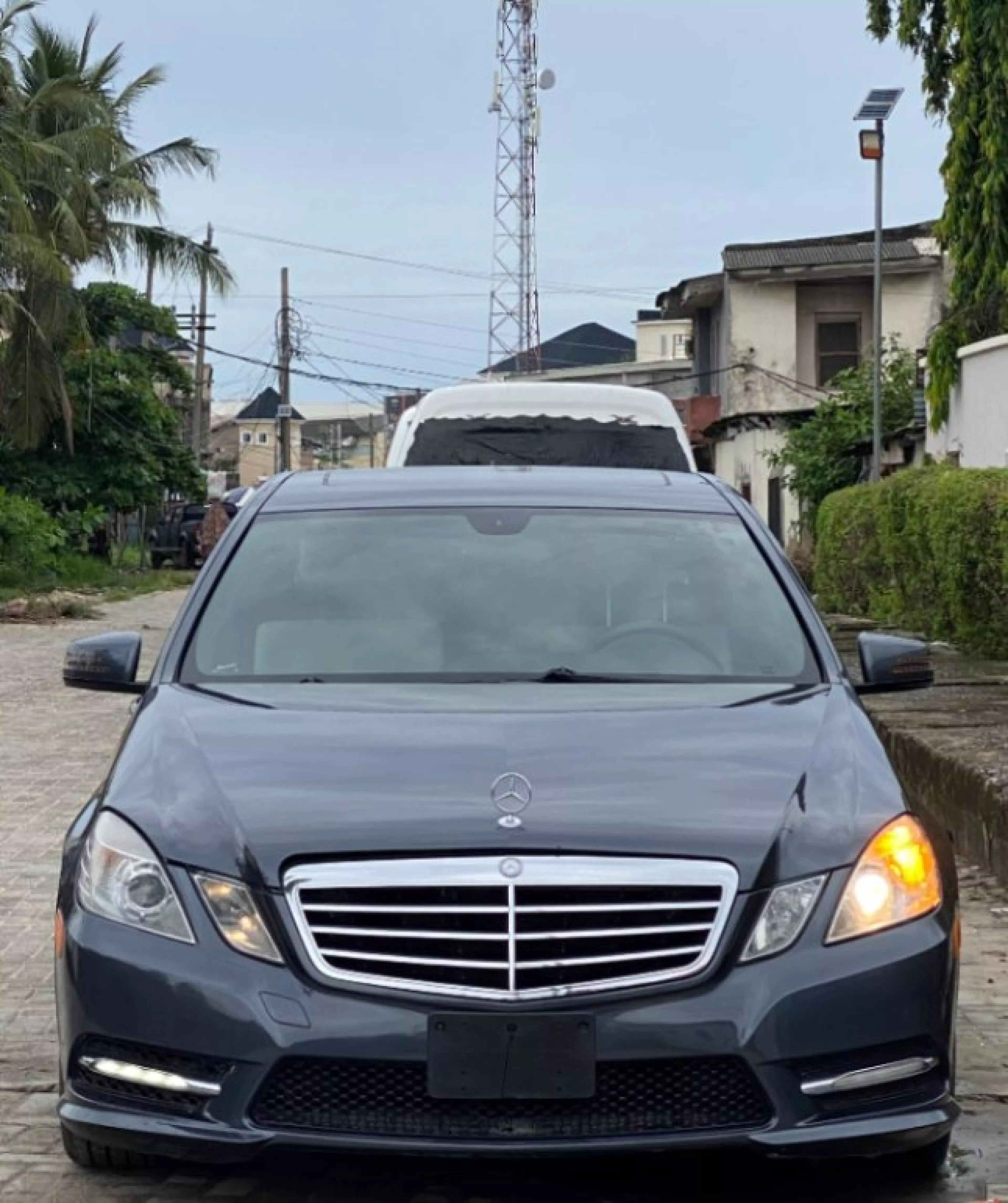 Mercedes-Benz E 350 - 2012