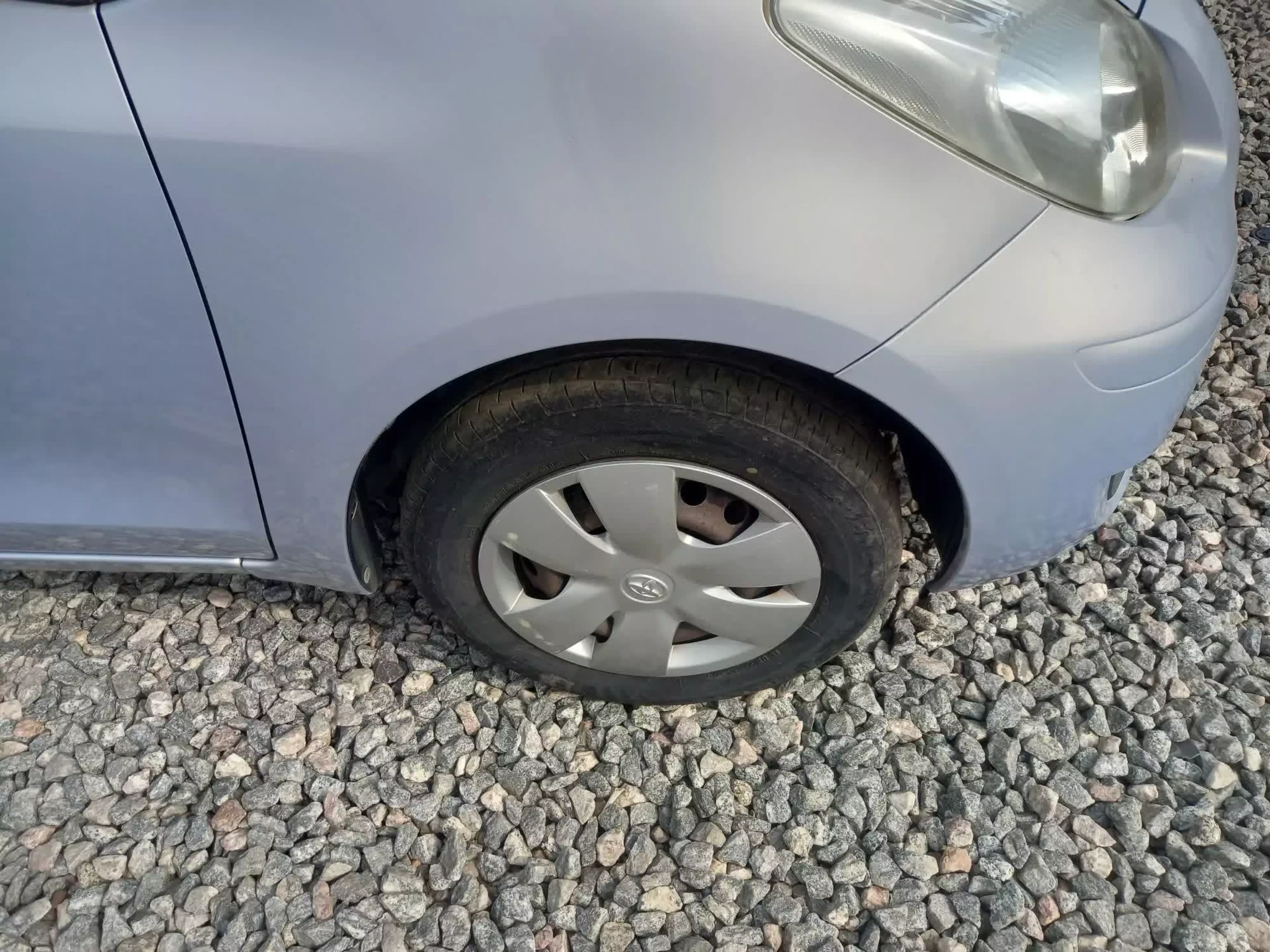 Toyota Vitz   - 2010