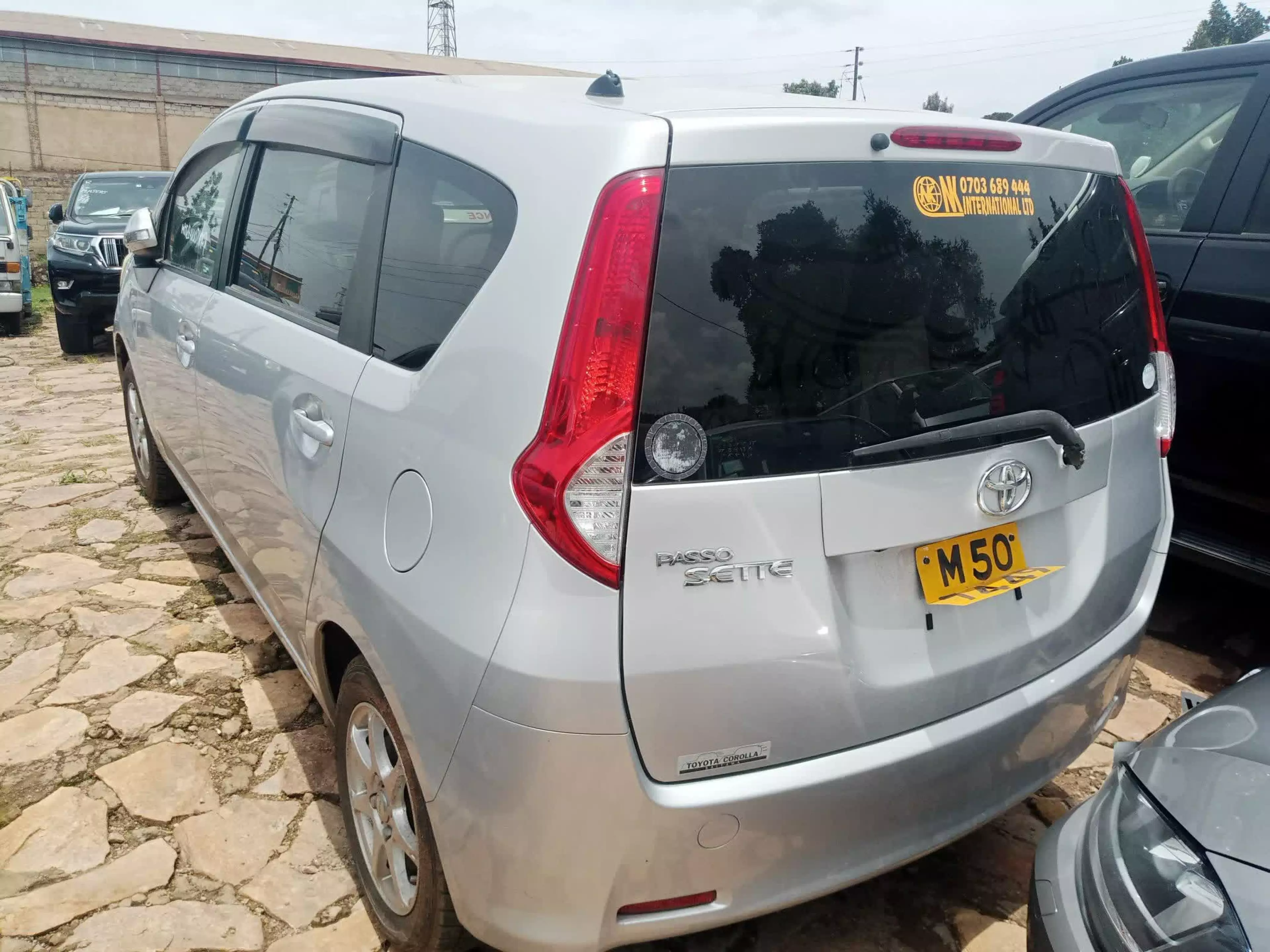 Toyota Passo Sette - 2009